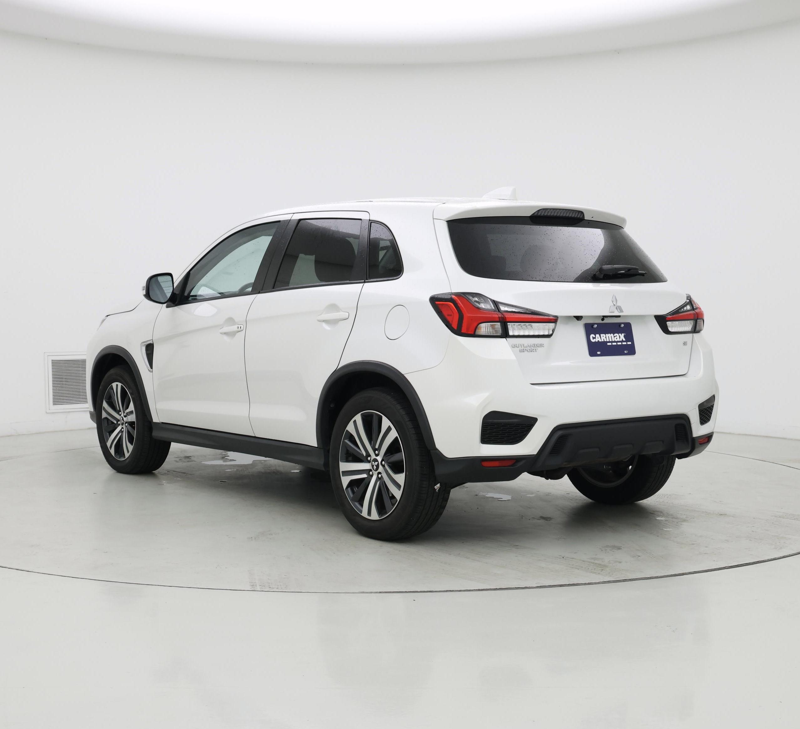 Thumbnail: 2021 Mitsubishi Outlander Sport - 2