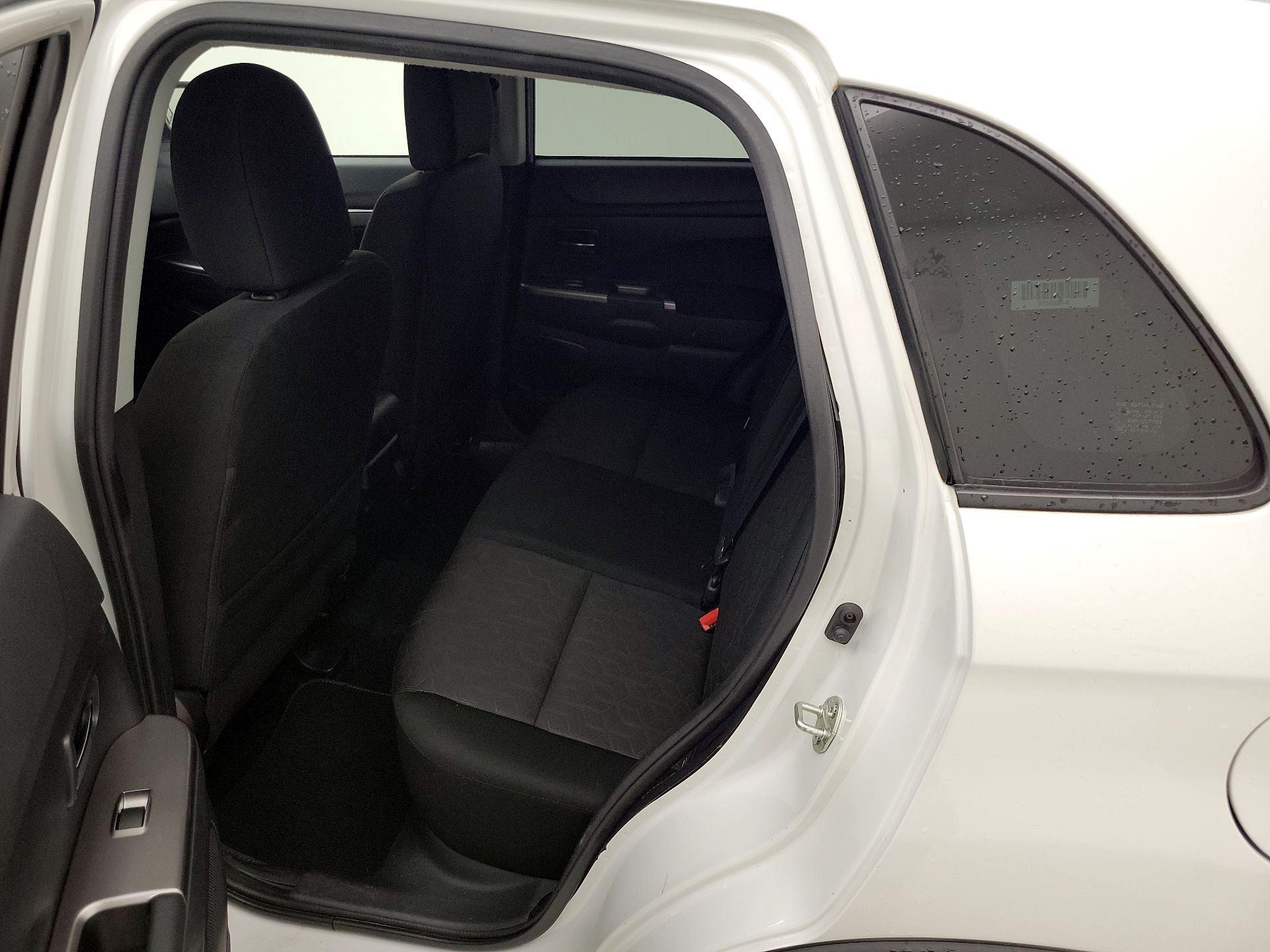 Thumbnail: 2021 Mitsubishi Outlander Sport - 19