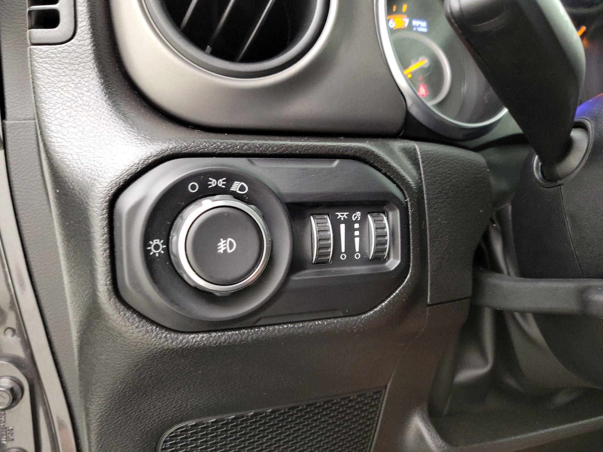 Thumbnail: 2022 Jeep Wrangler - 13