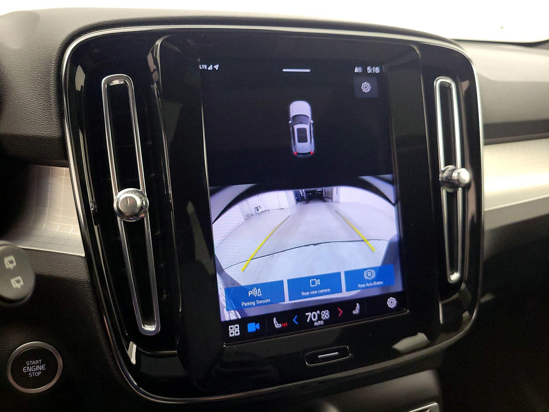 Thumbnail: 2024 Volvo XC40 - 15