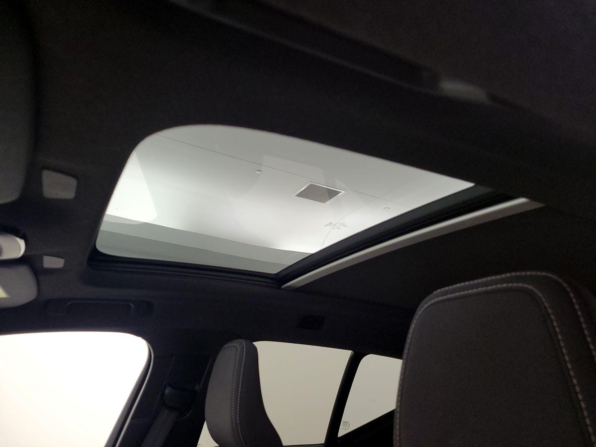 Thumbnail: 2024 Volvo XC40 - 20