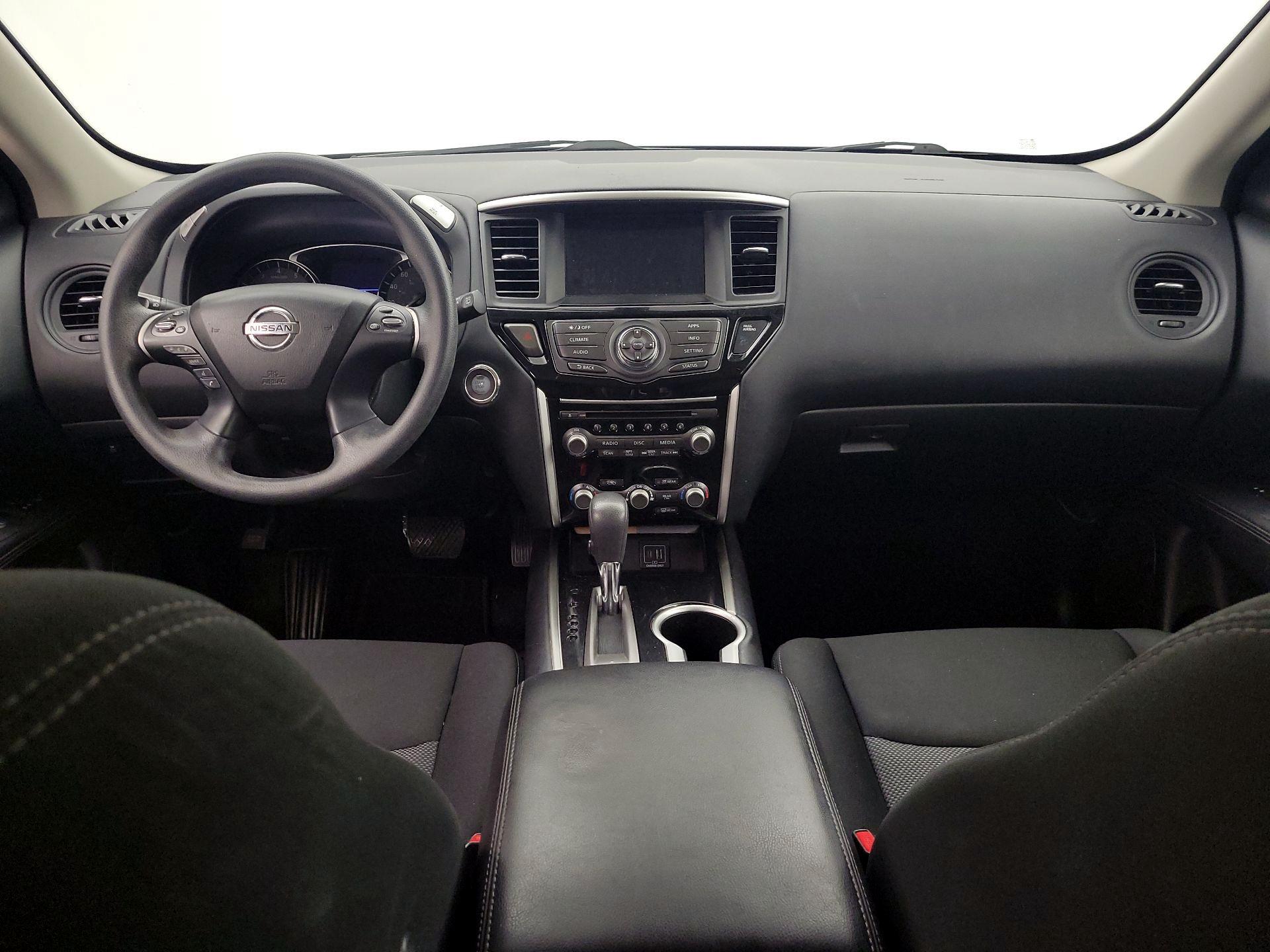 Thumbnail: 2020 Nissan Pathfinder - 9
