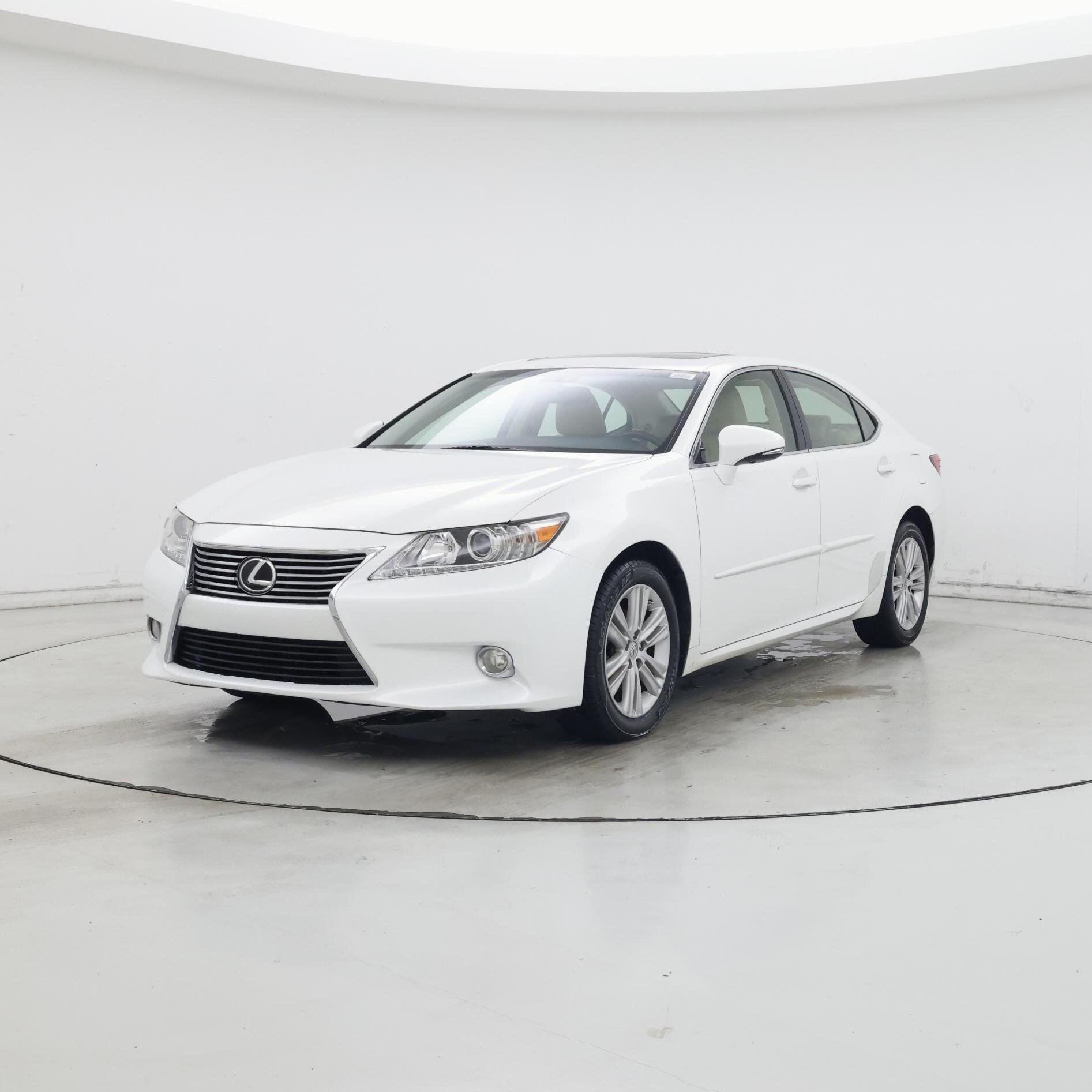 Thumbnail: 2014 Lexus ES - 4