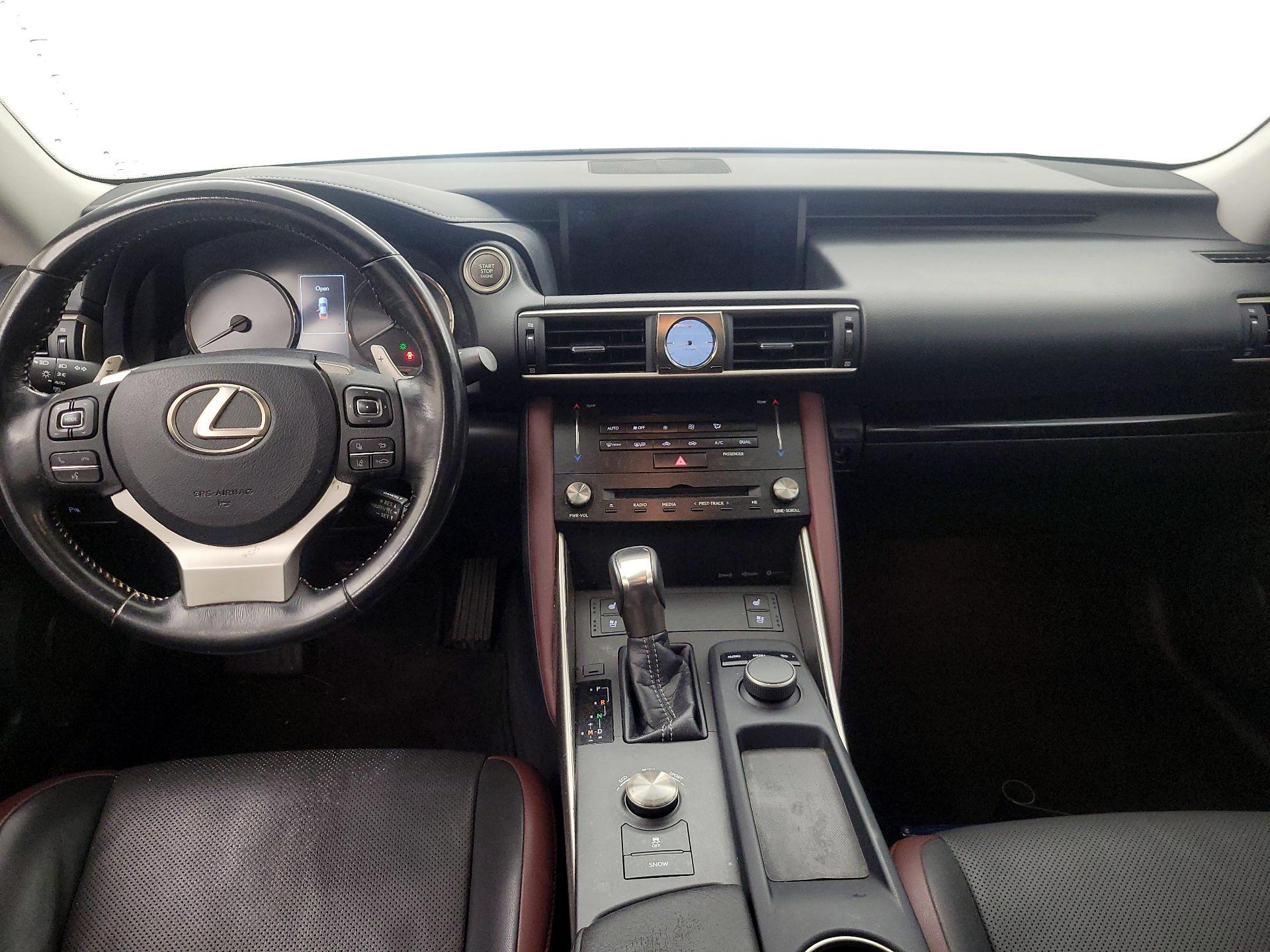 Thumbnail: 2017 Lexus IS - 9