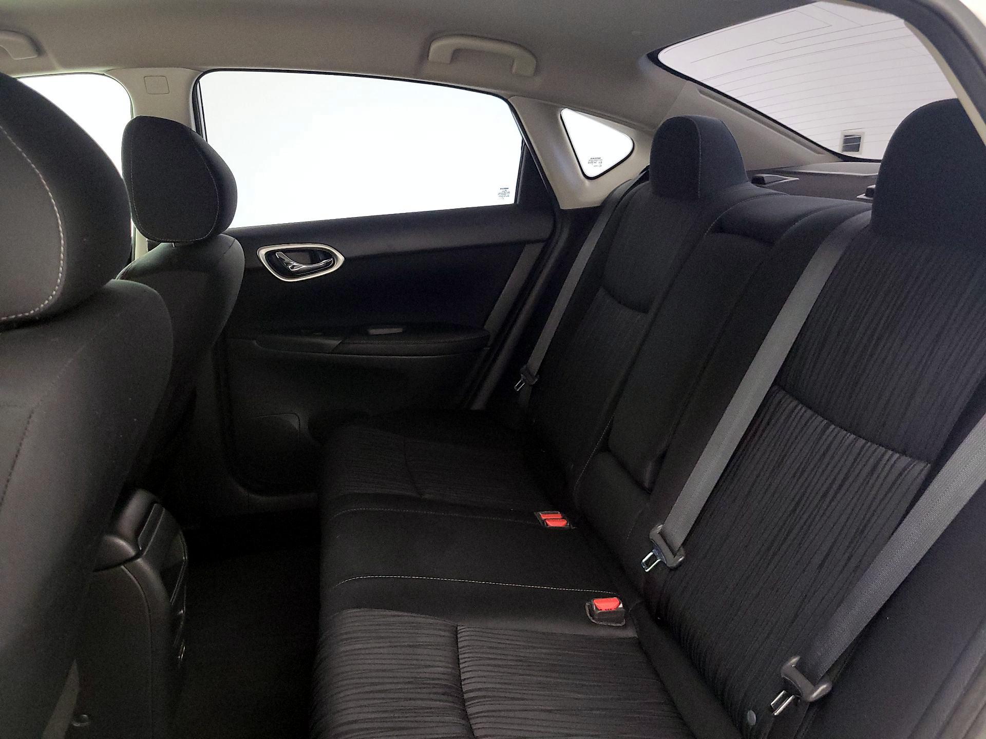 Thumbnail: 2019 Nissan Sentra - 19