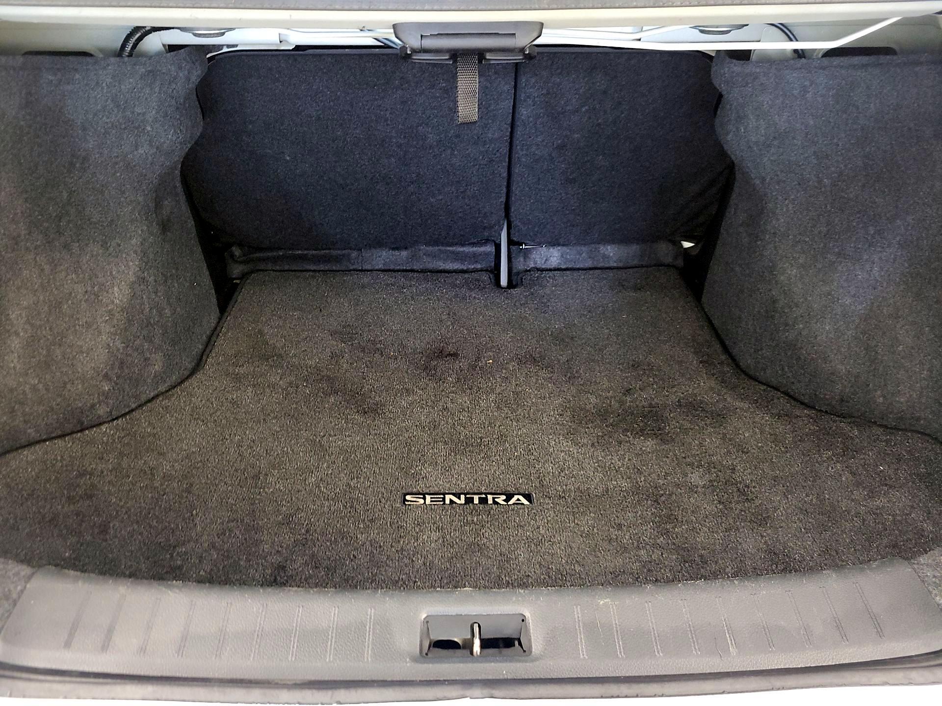 Thumbnail: 2019 Nissan Sentra - 20