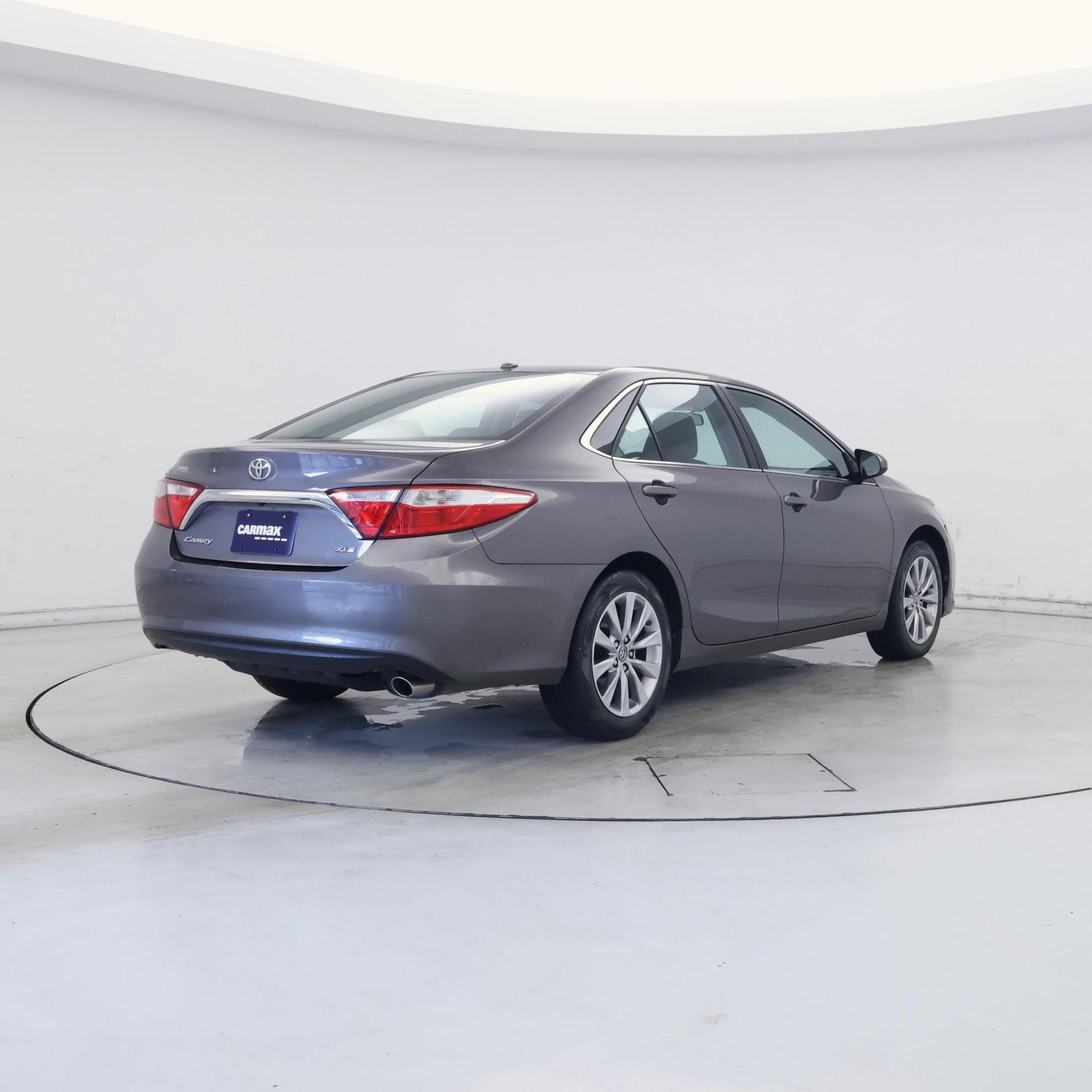 Thumbnail: 2016 Toyota Camry - 8