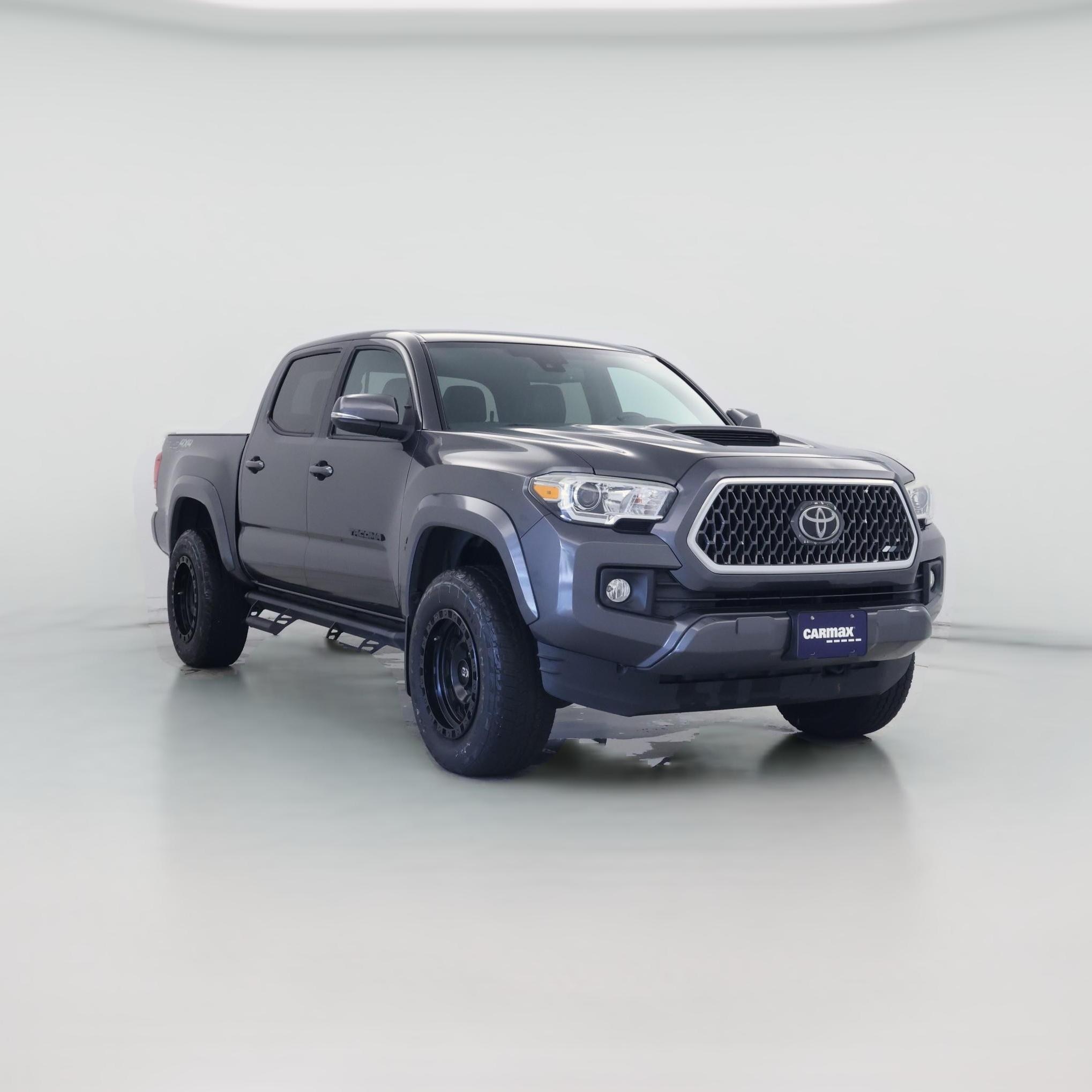 Thumbnail: 2018 Toyota Tacoma - 1