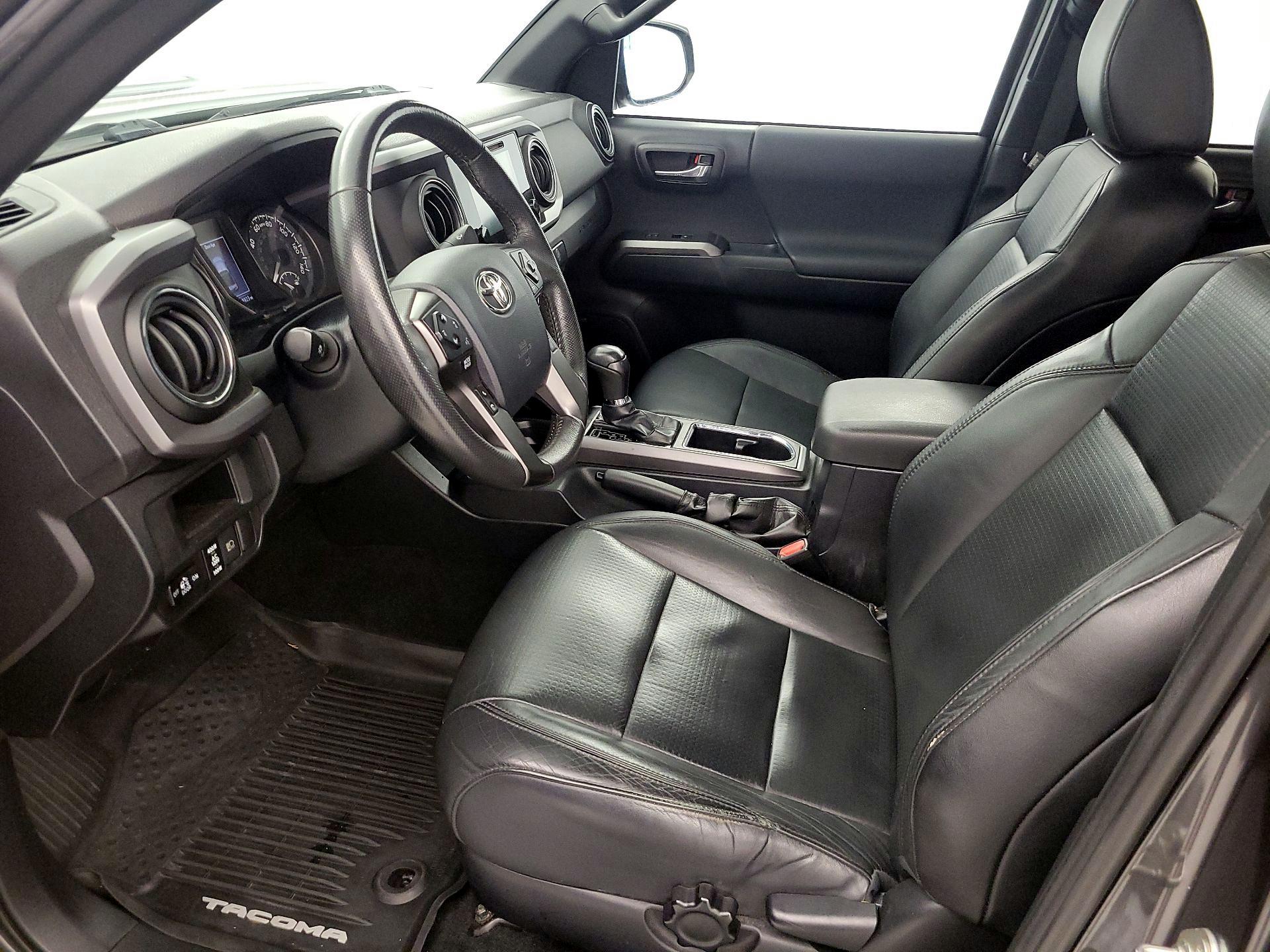 Thumbnail: 2018 Toyota Tacoma - 11