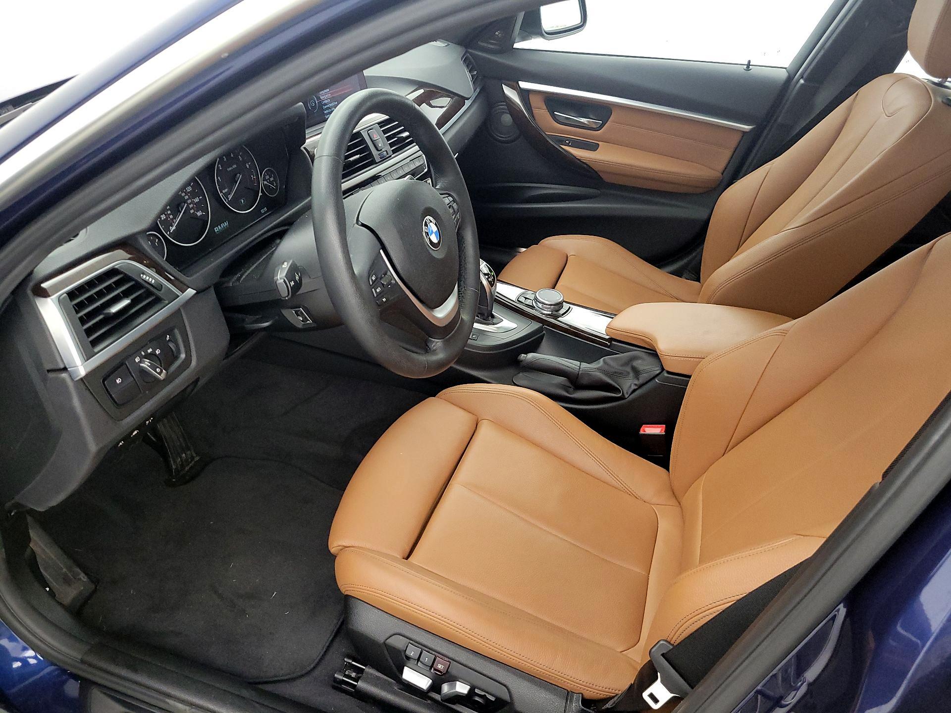Thumbnail: 2016 BMW 3 Series - 11