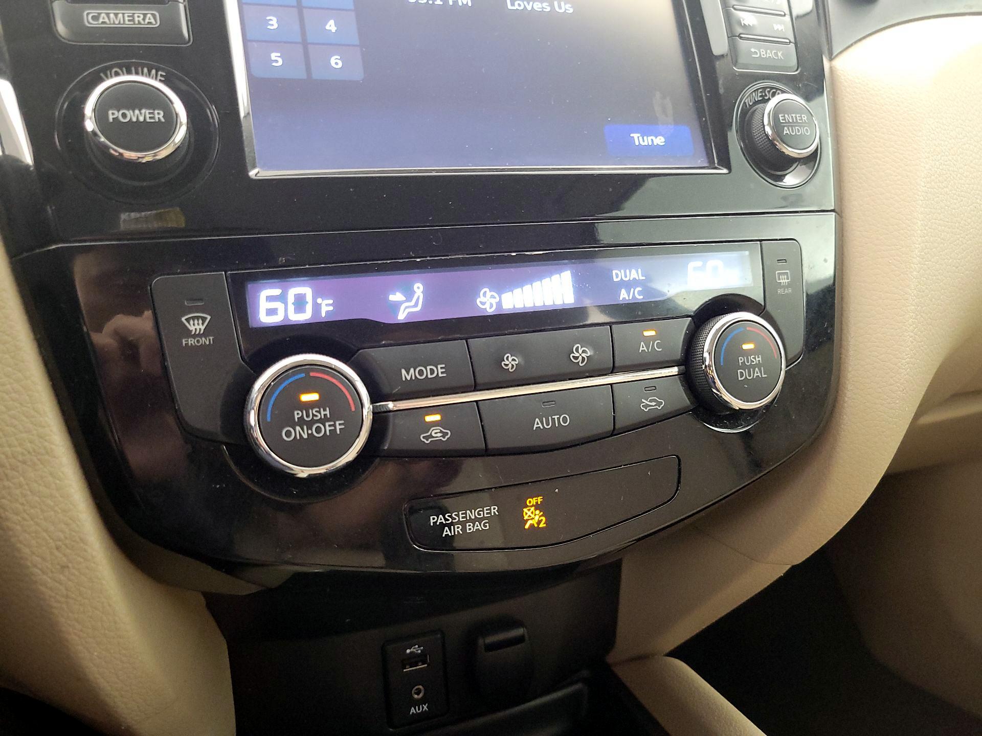 Thumbnail: 2016 Nissan Rogue - 16
