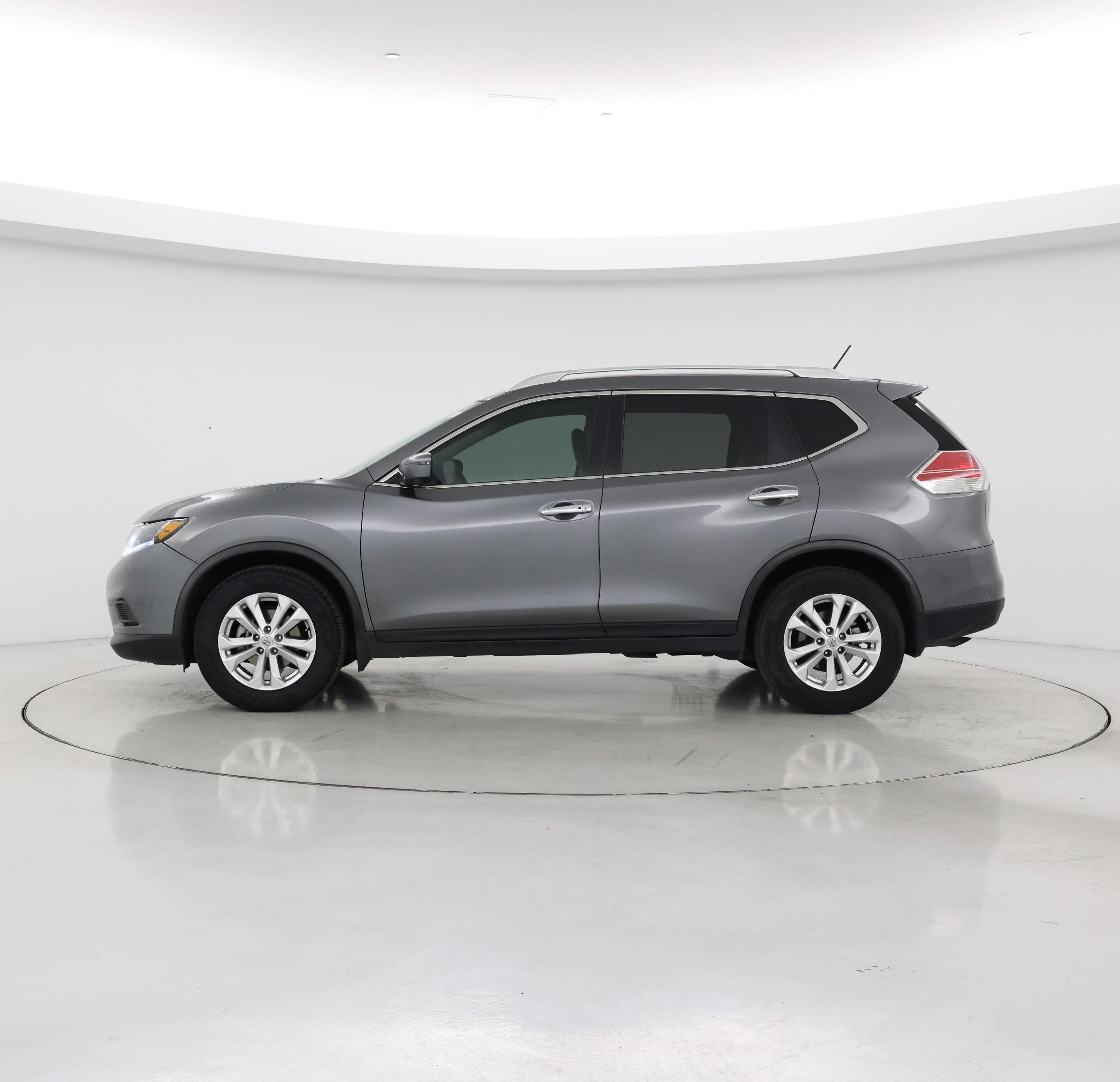Thumbnail: 2016 Nissan Rogue - 3