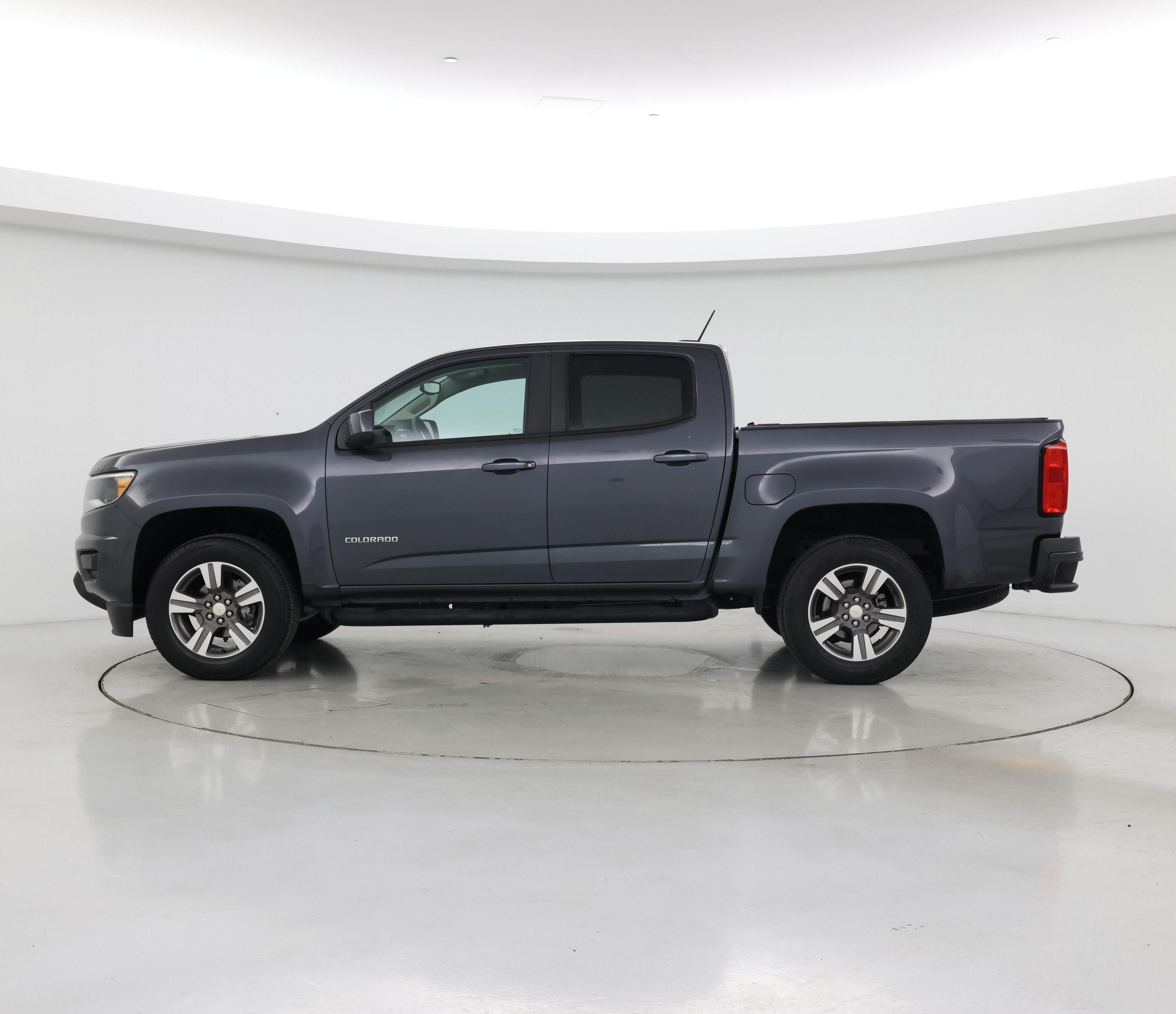 Thumbnail: 2017 Chevrolet Colorado - 3