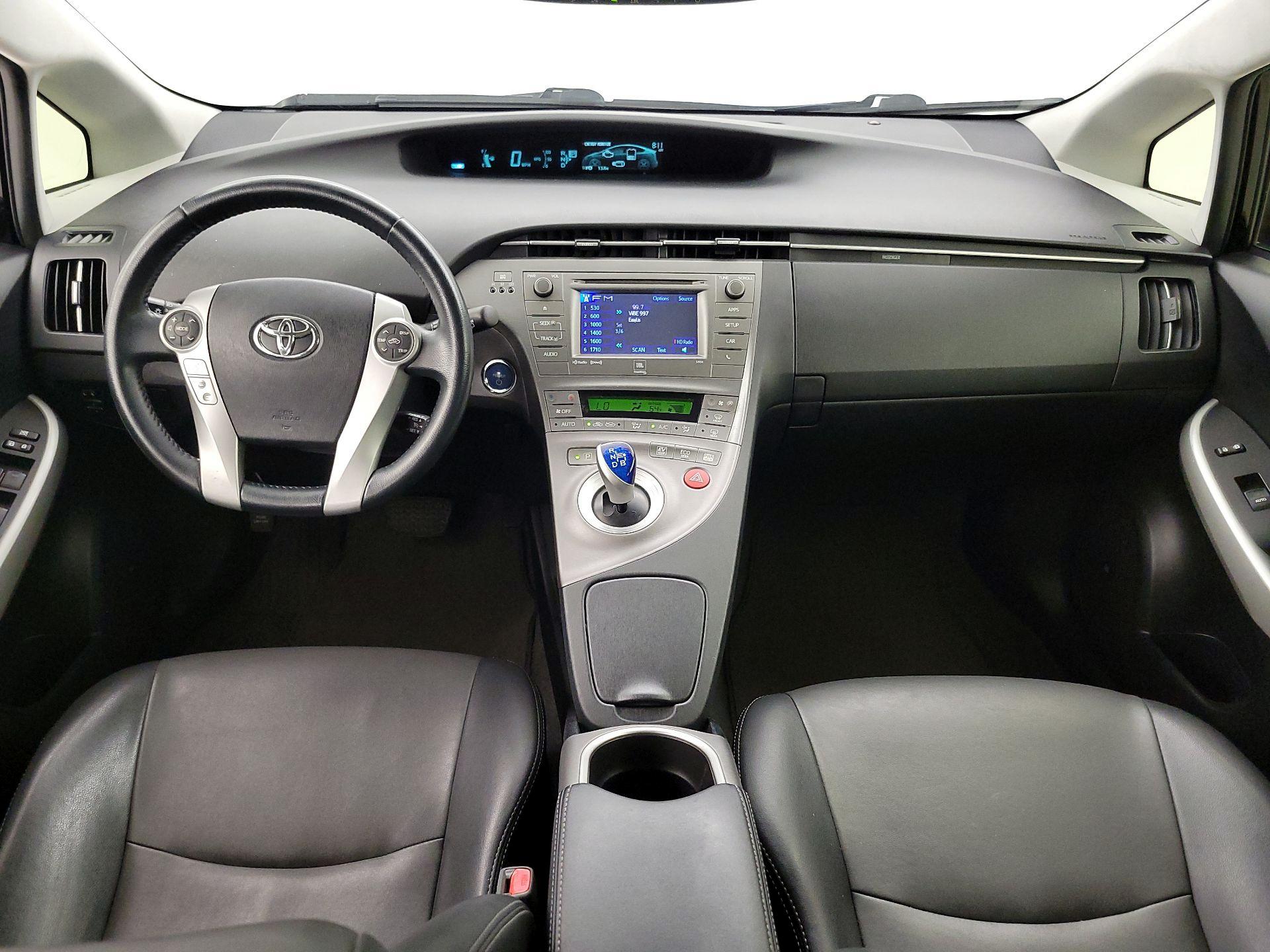 Thumbnail: 2014 Toyota Prius - 9