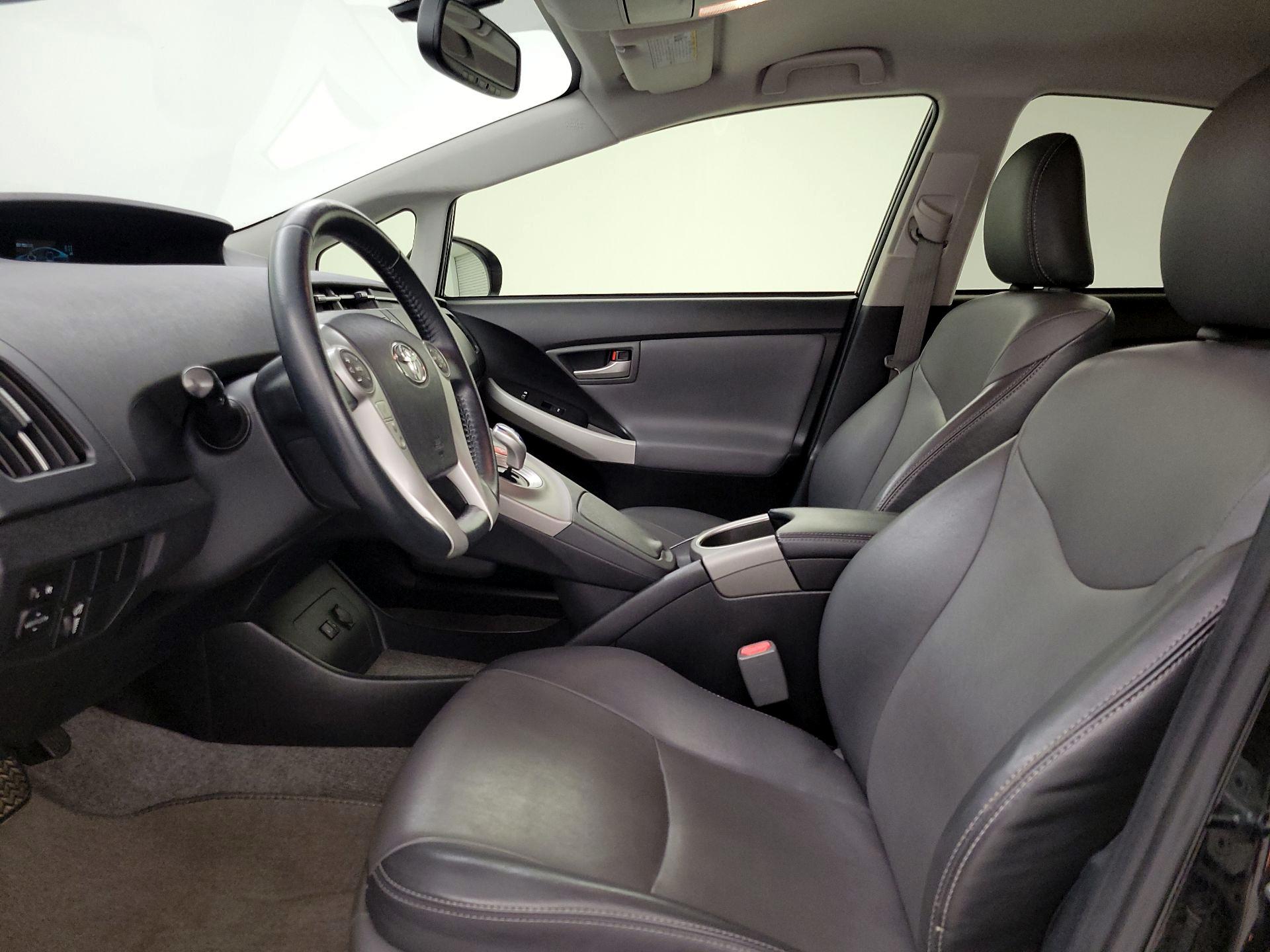 Thumbnail: 2014 Toyota Prius - 11