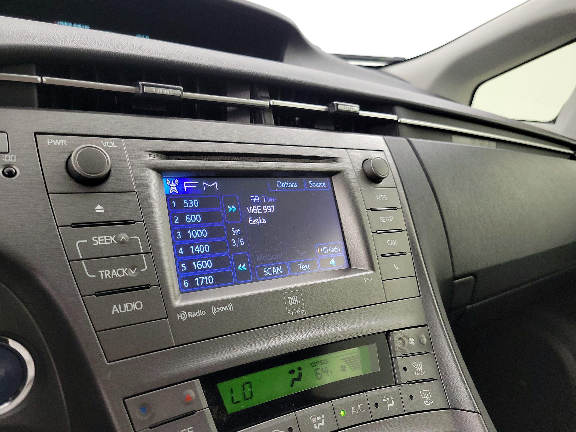 Thumbnail: 2014 Toyota Prius - 15