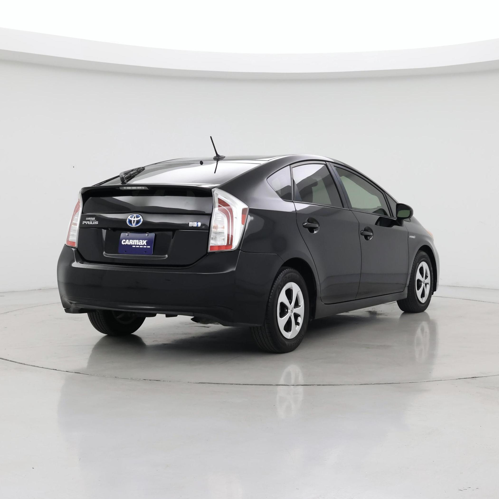 Thumbnail: 2014 Toyota Prius - 8