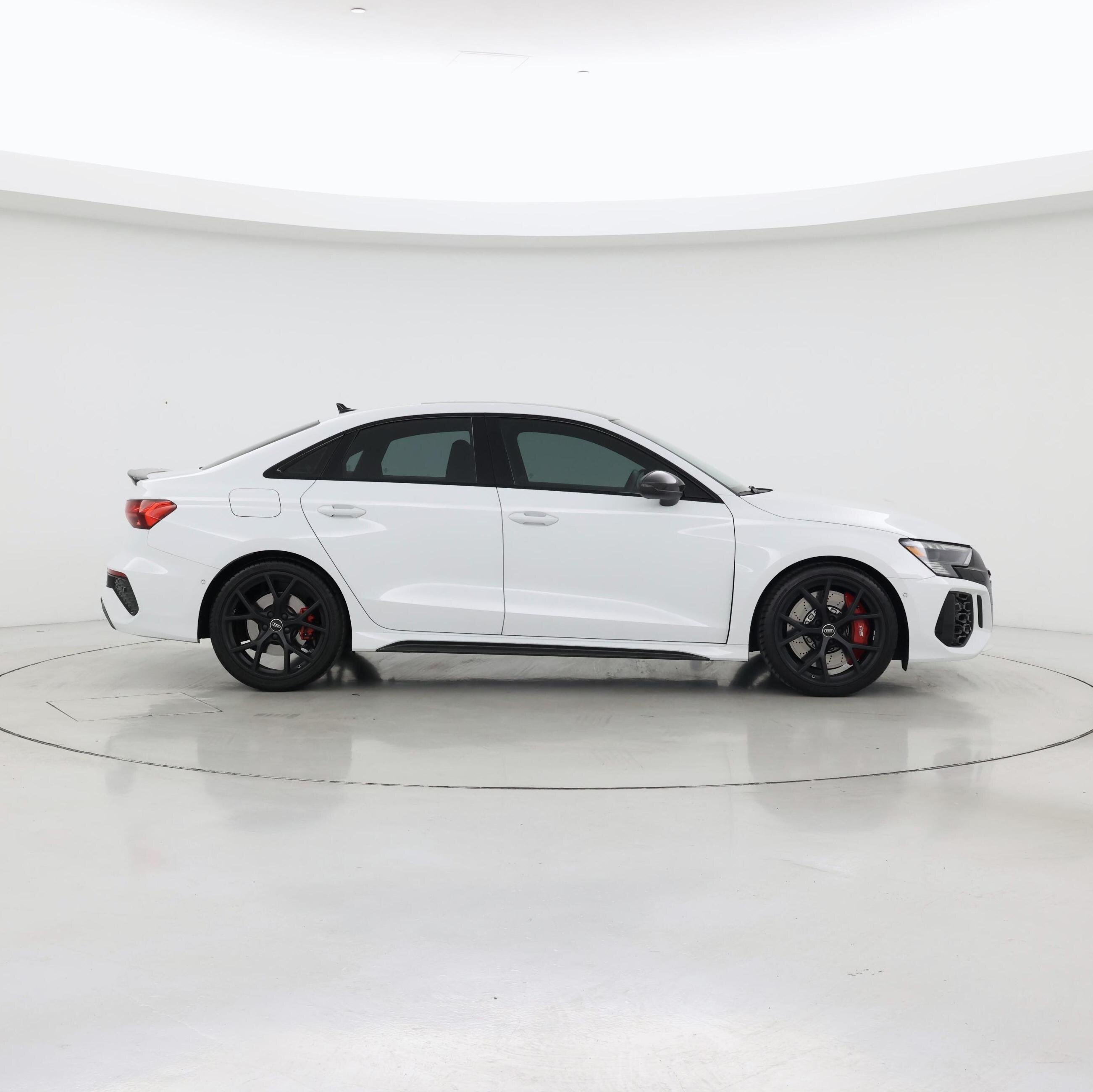 Thumbnail: 2024 Audi RS 3 - 7
