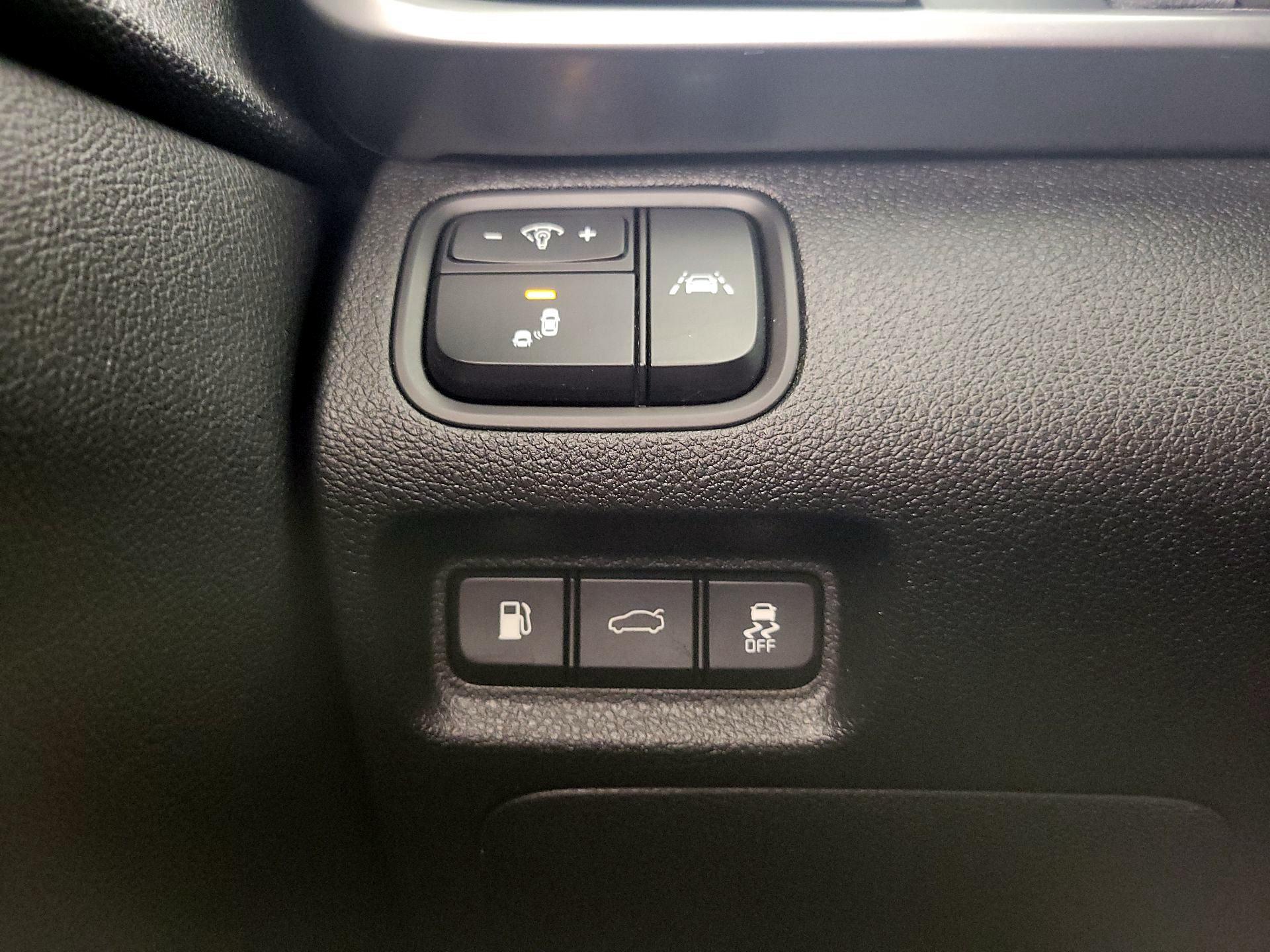 Thumbnail: 2019 Kia Optima - 13