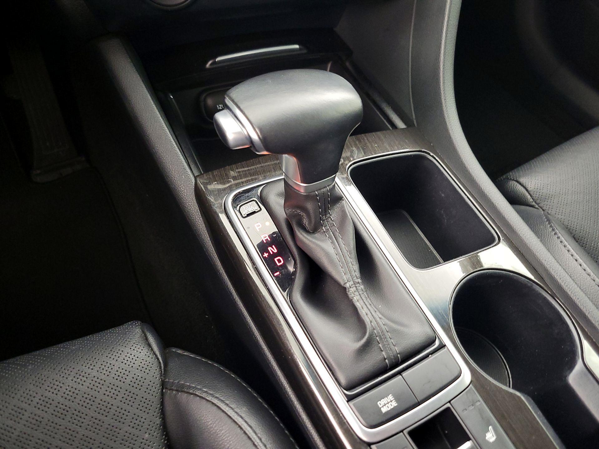 Thumbnail: 2019 Kia Optima - 17