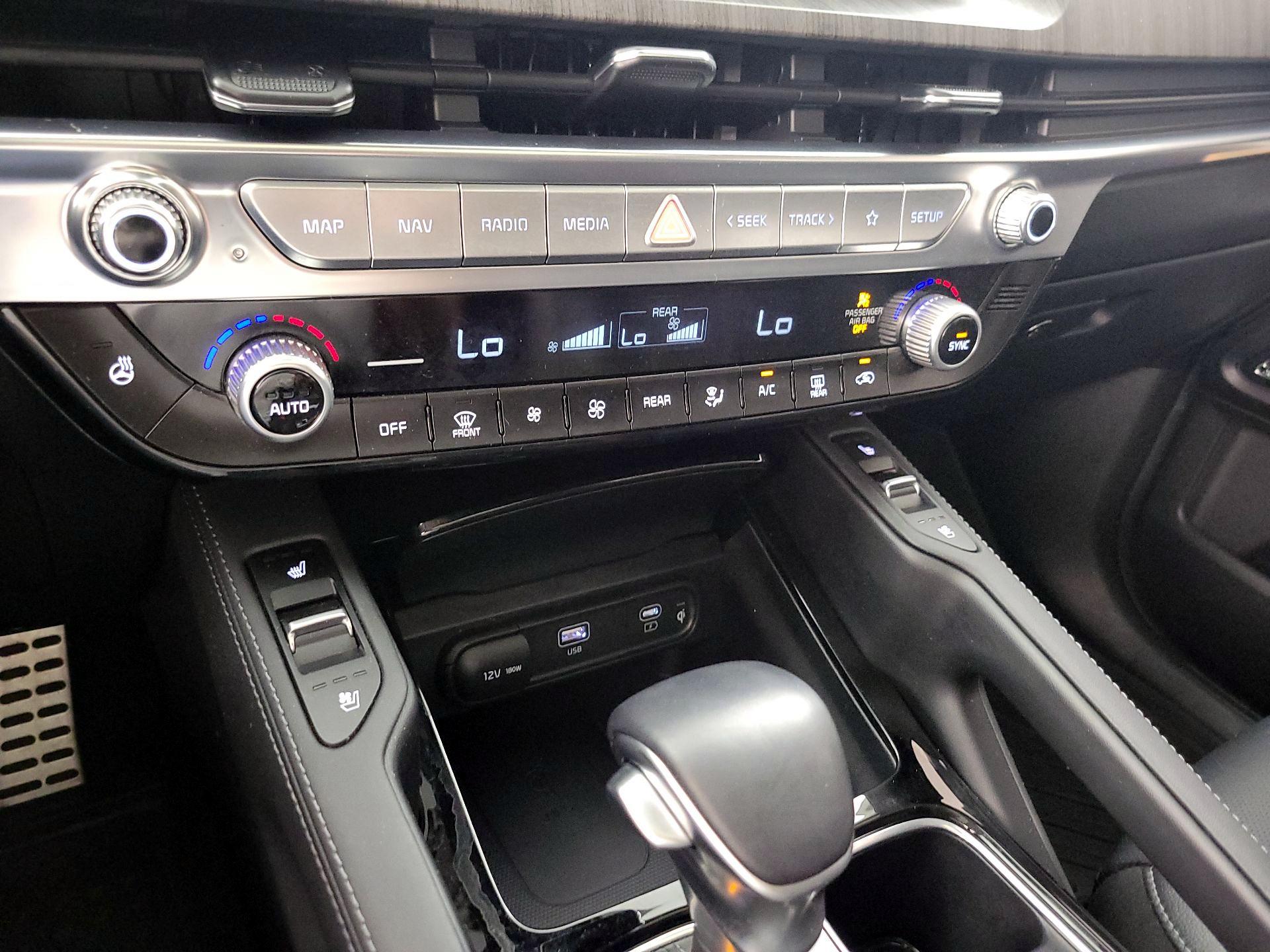 Thumbnail: 2023 Kia Telluride - 17