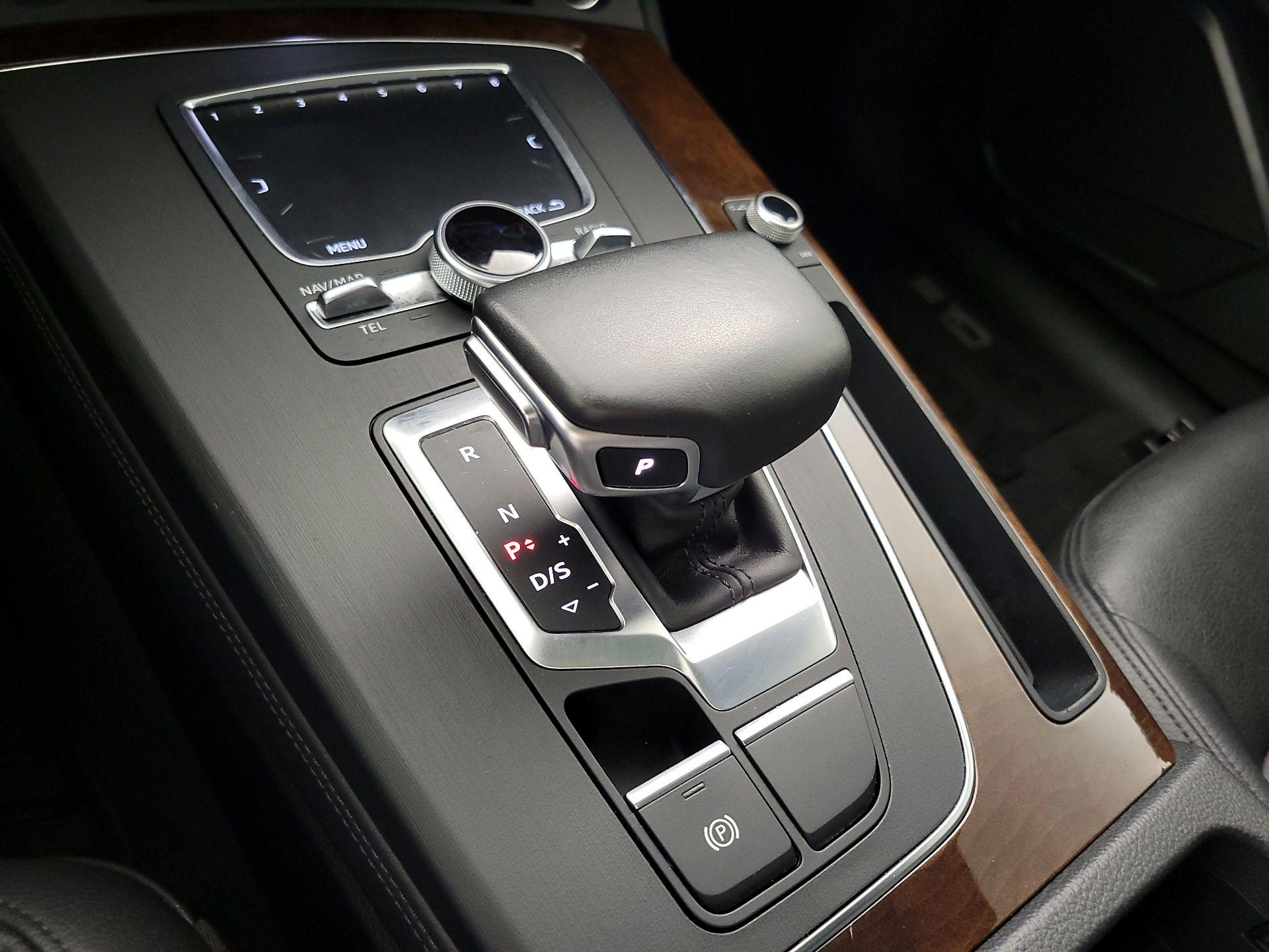 Thumbnail: 2020 Audi Q5 - 18