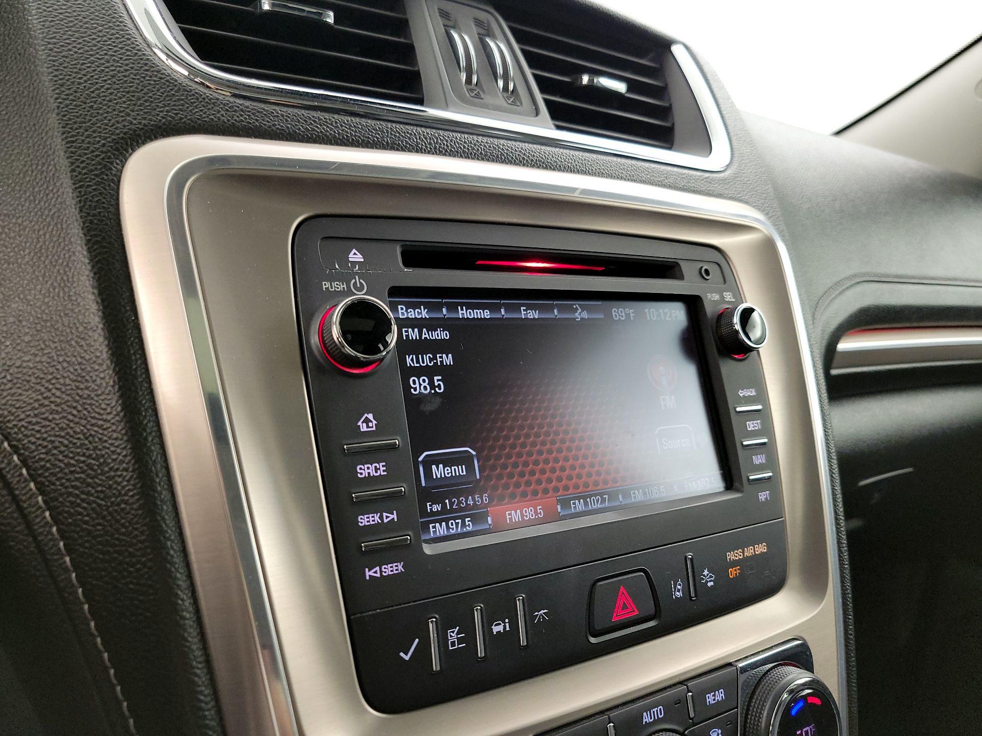 Thumbnail: 2015 GMC Acadia - 16