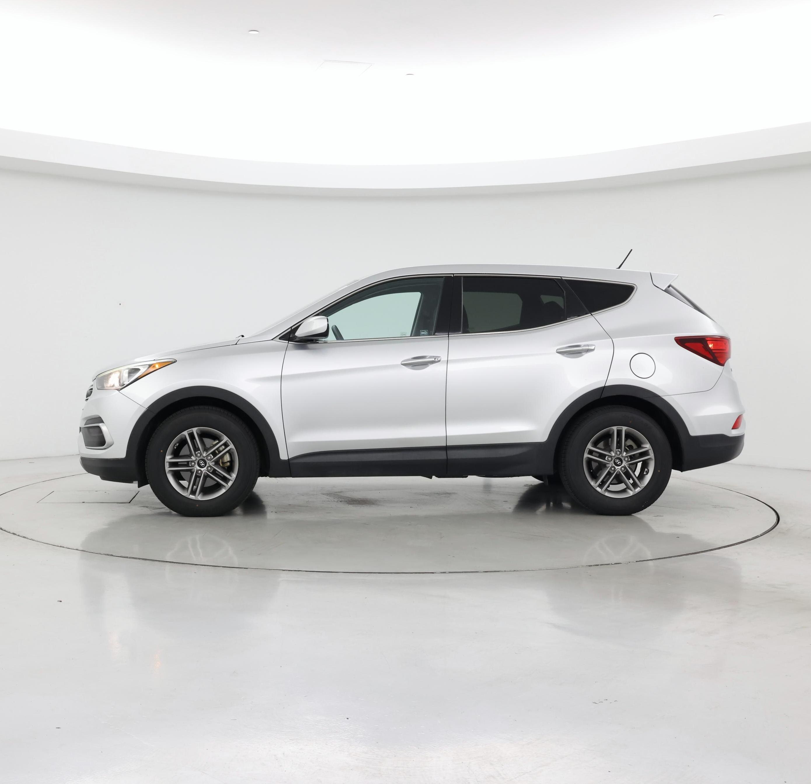 Thumbnail: 2018 Hyundai Santa Fe - 3