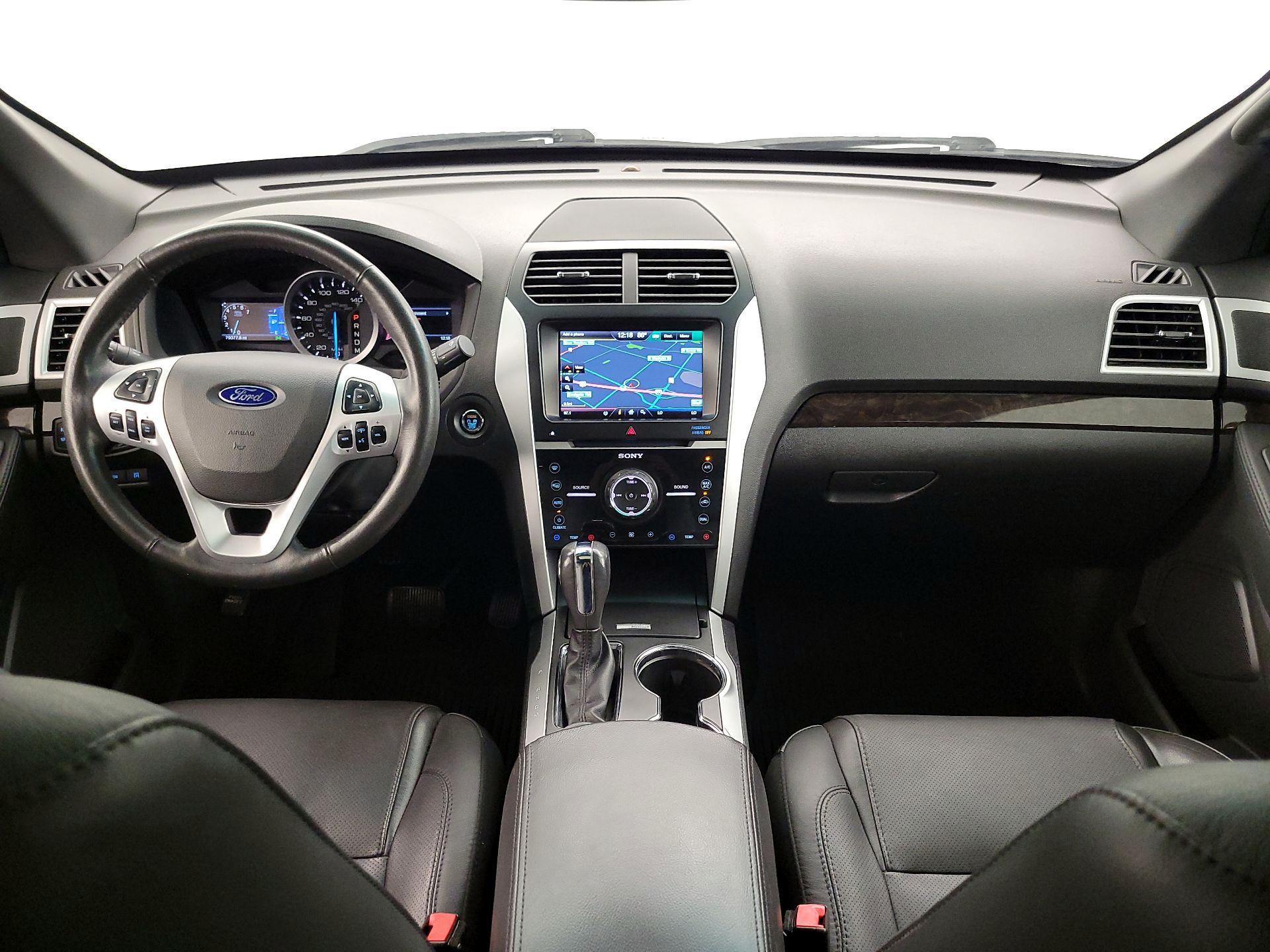 Thumbnail: 2015 Ford Explorer - 9