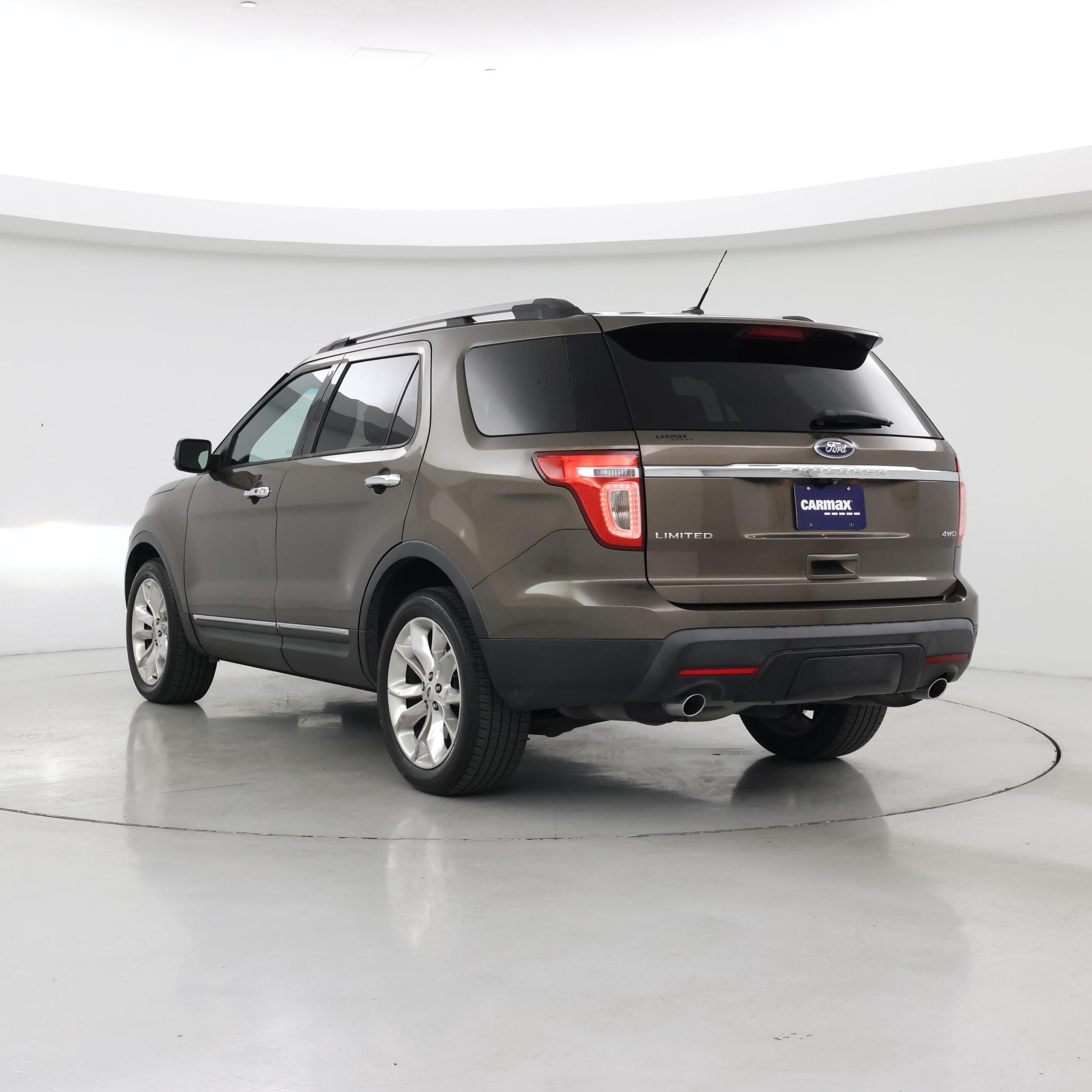 Thumbnail: 2015 Ford Explorer - 2