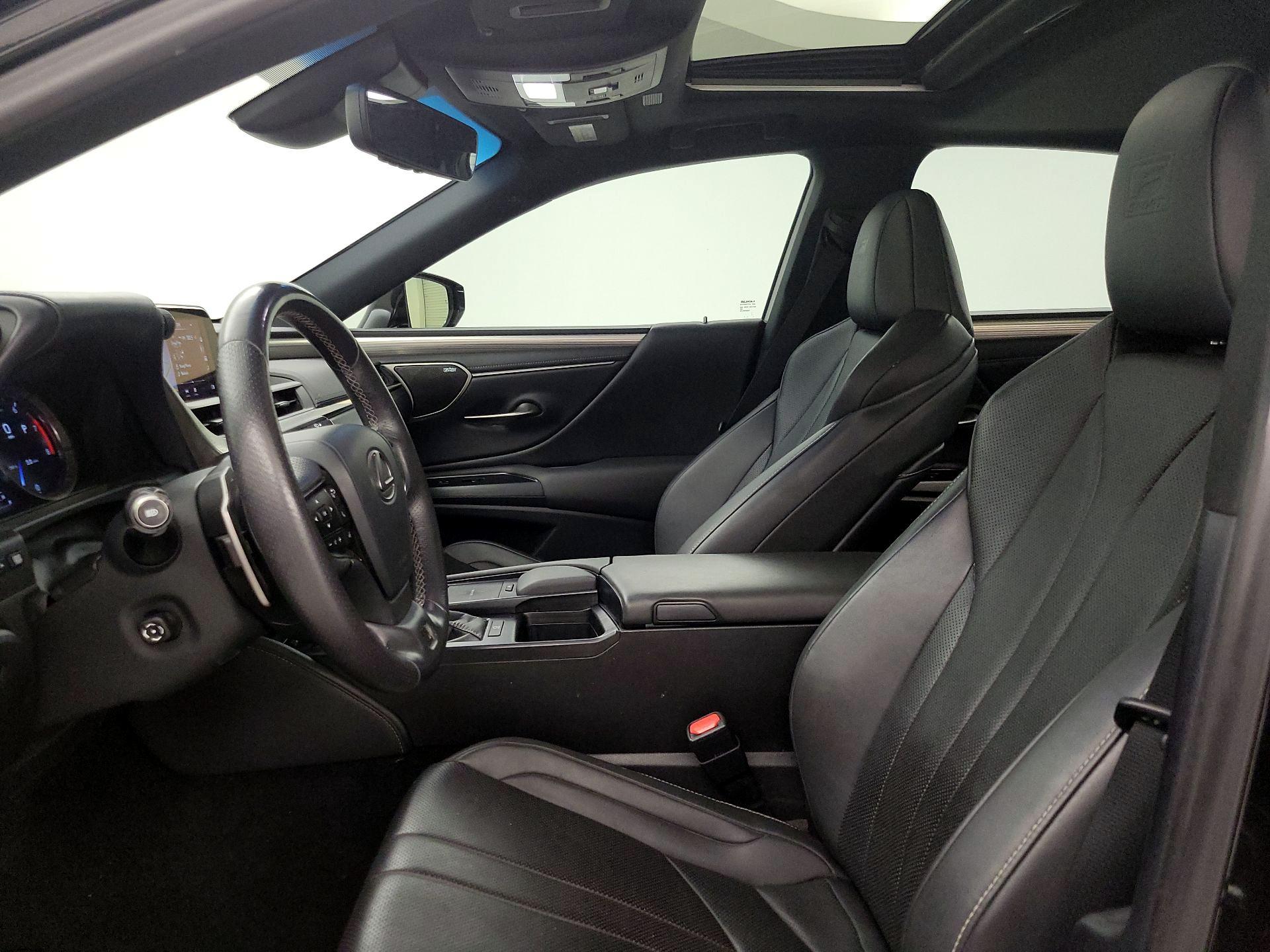 Thumbnail: 2021 Lexus ES - 11