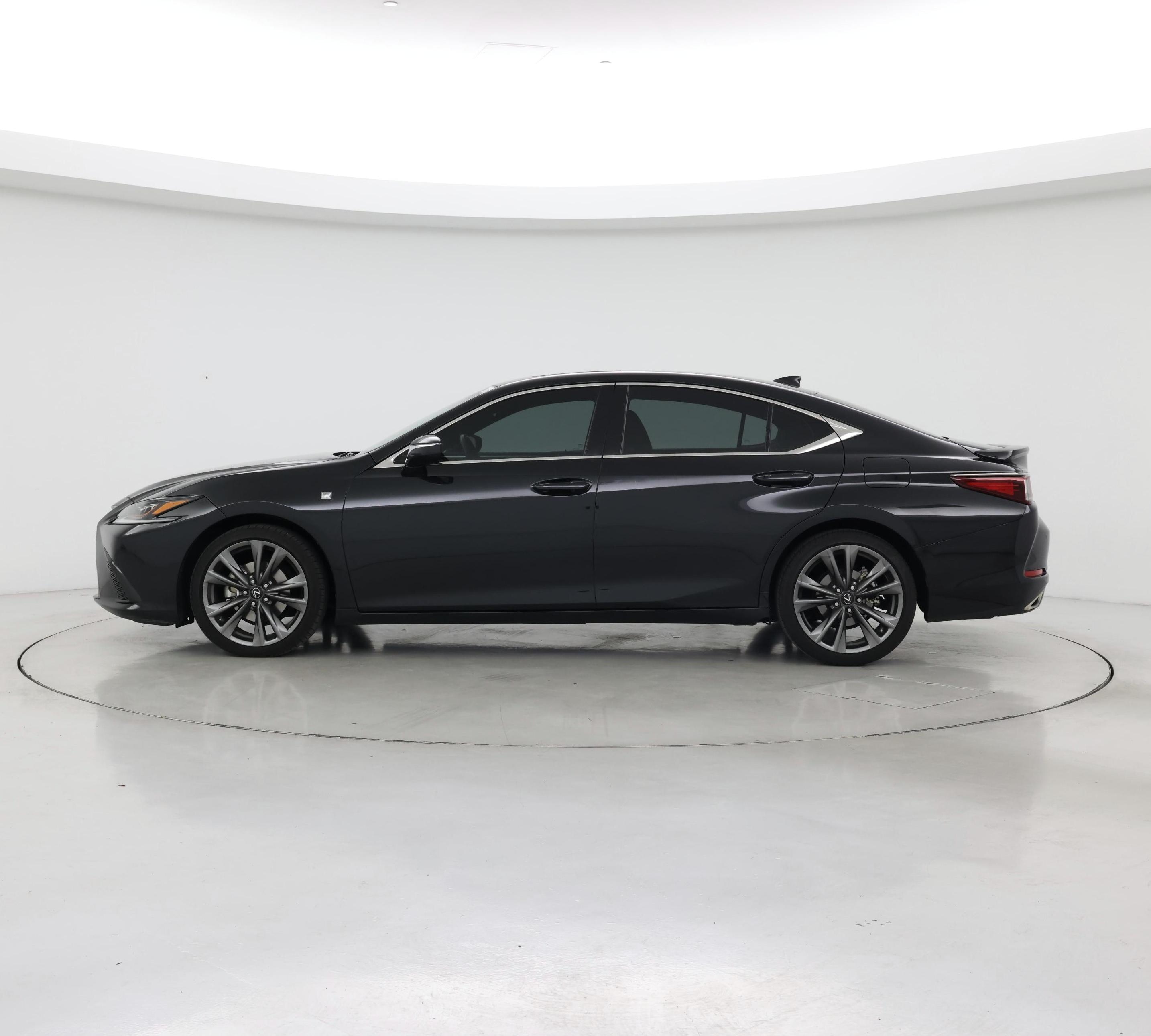 Thumbnail: 2021 Lexus ES - 3