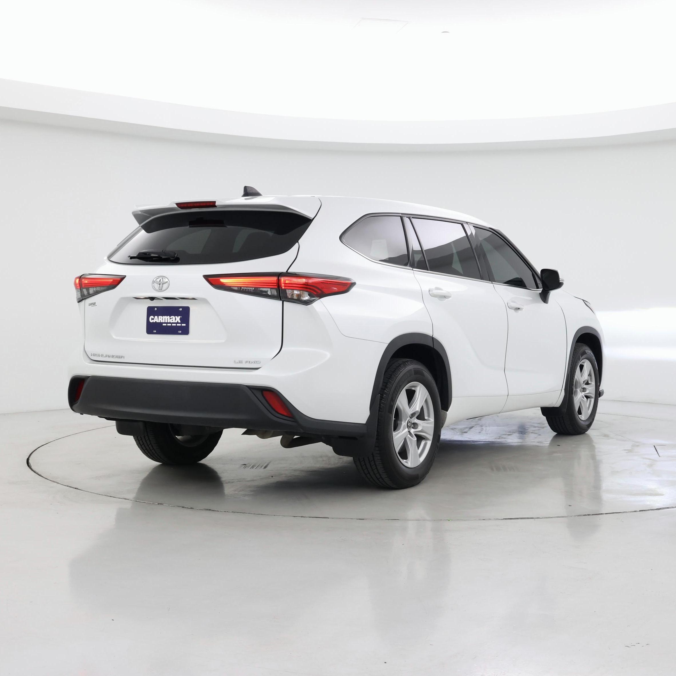 Thumbnail: 2022 Toyota Highlander - 8
