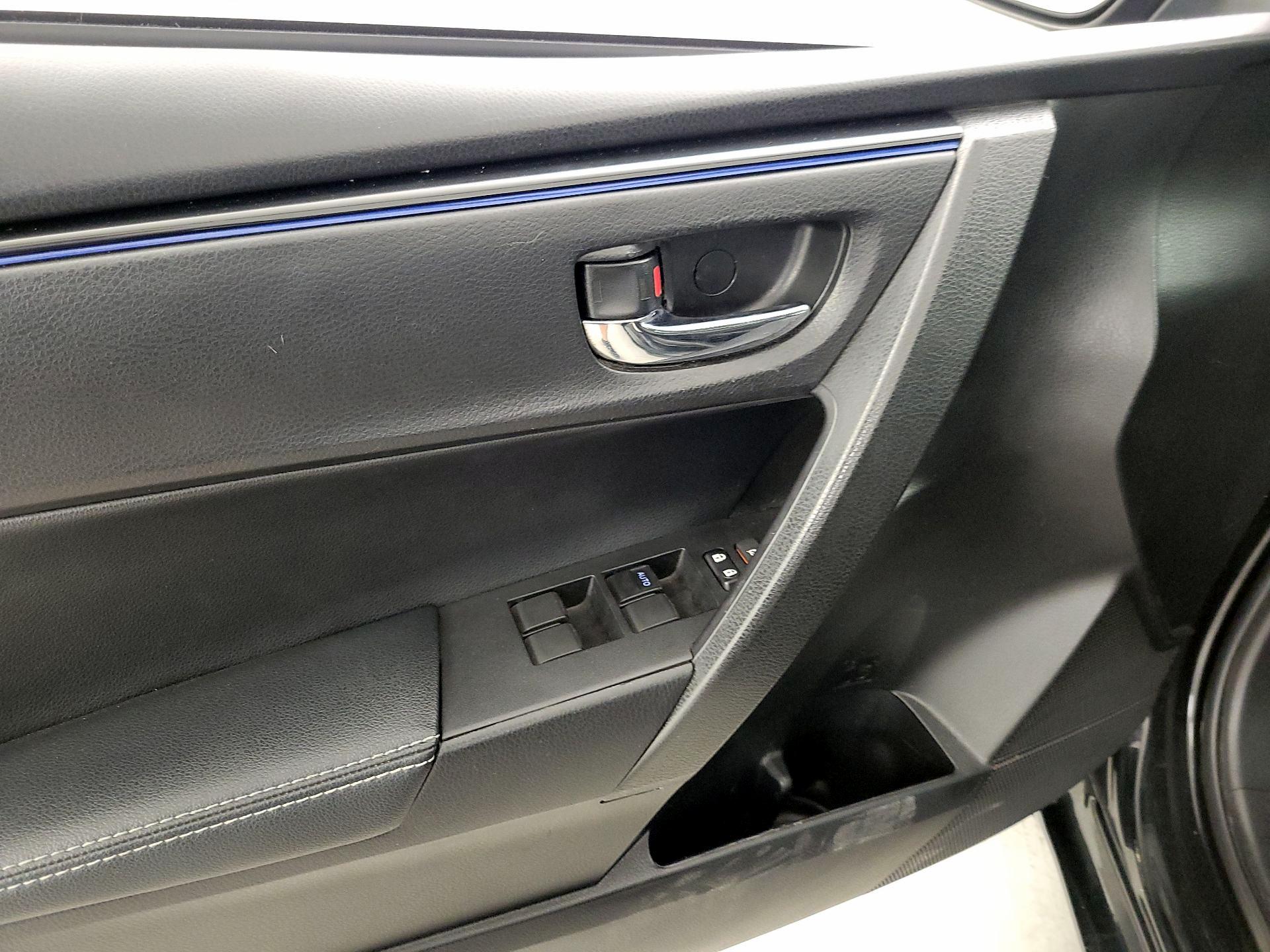 Thumbnail: 2019 Toyota Corolla - 12