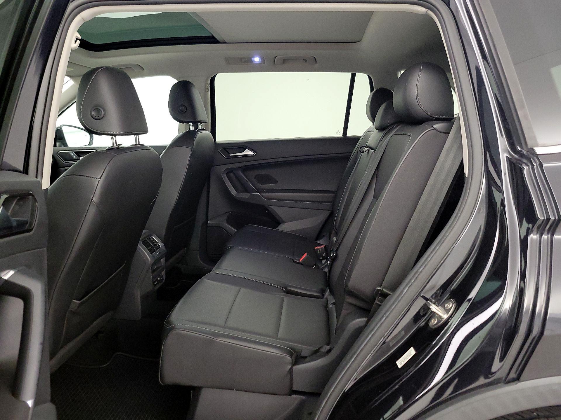 Thumbnail: 2018 Volkswagen Tiguan - 20