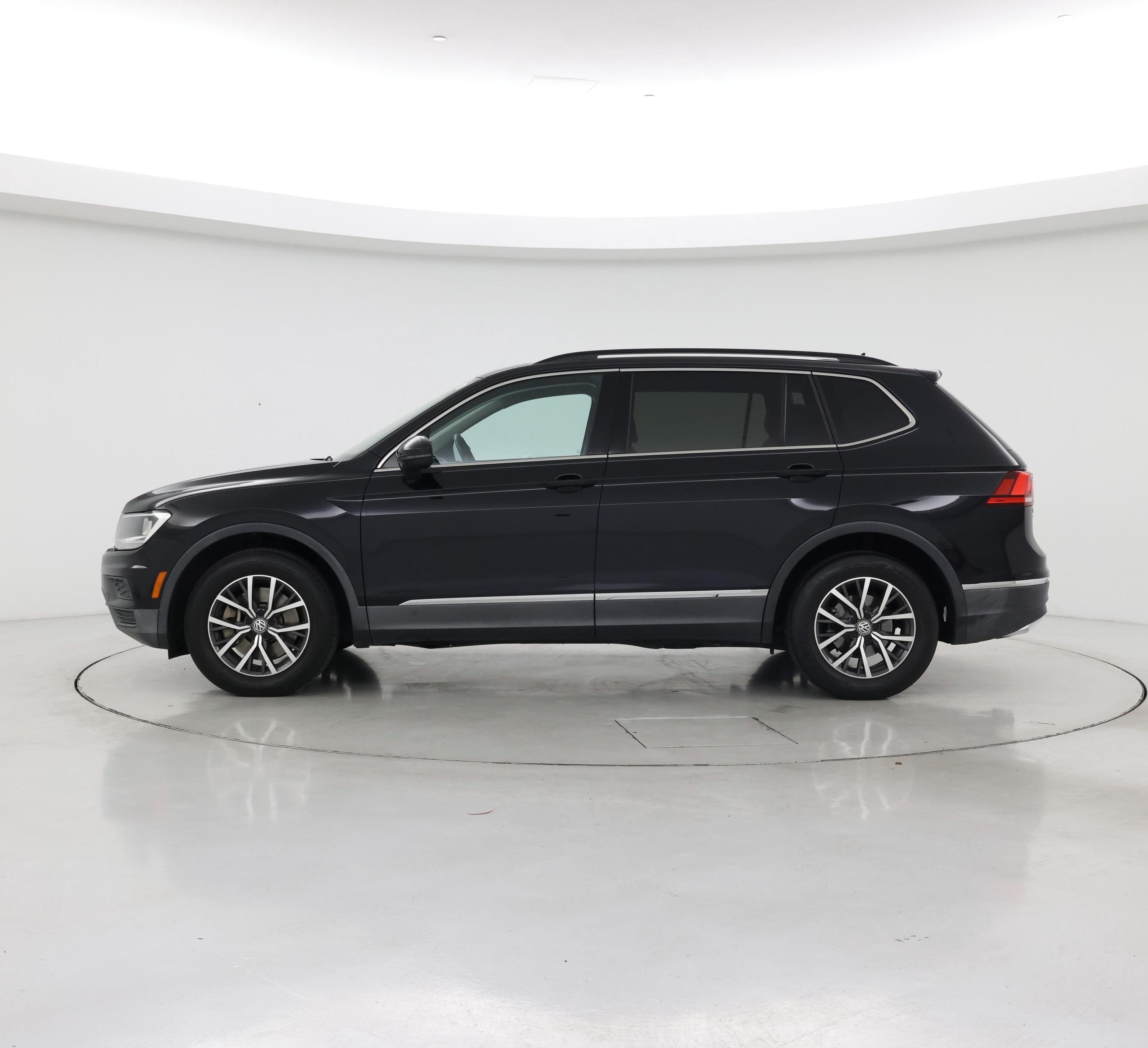 Thumbnail: 2018 Volkswagen Tiguan - 3