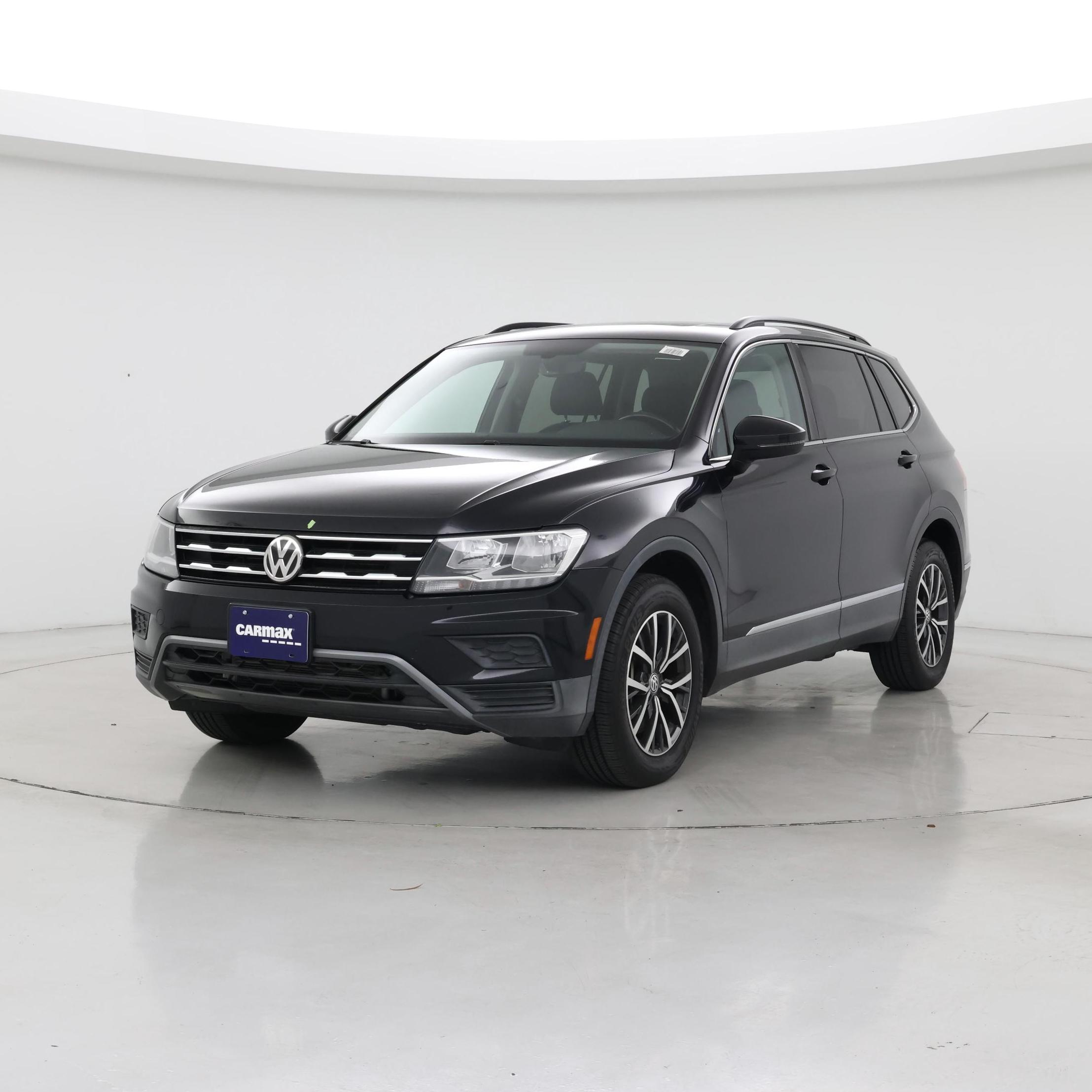 Thumbnail: 2018 Volkswagen Tiguan - 4