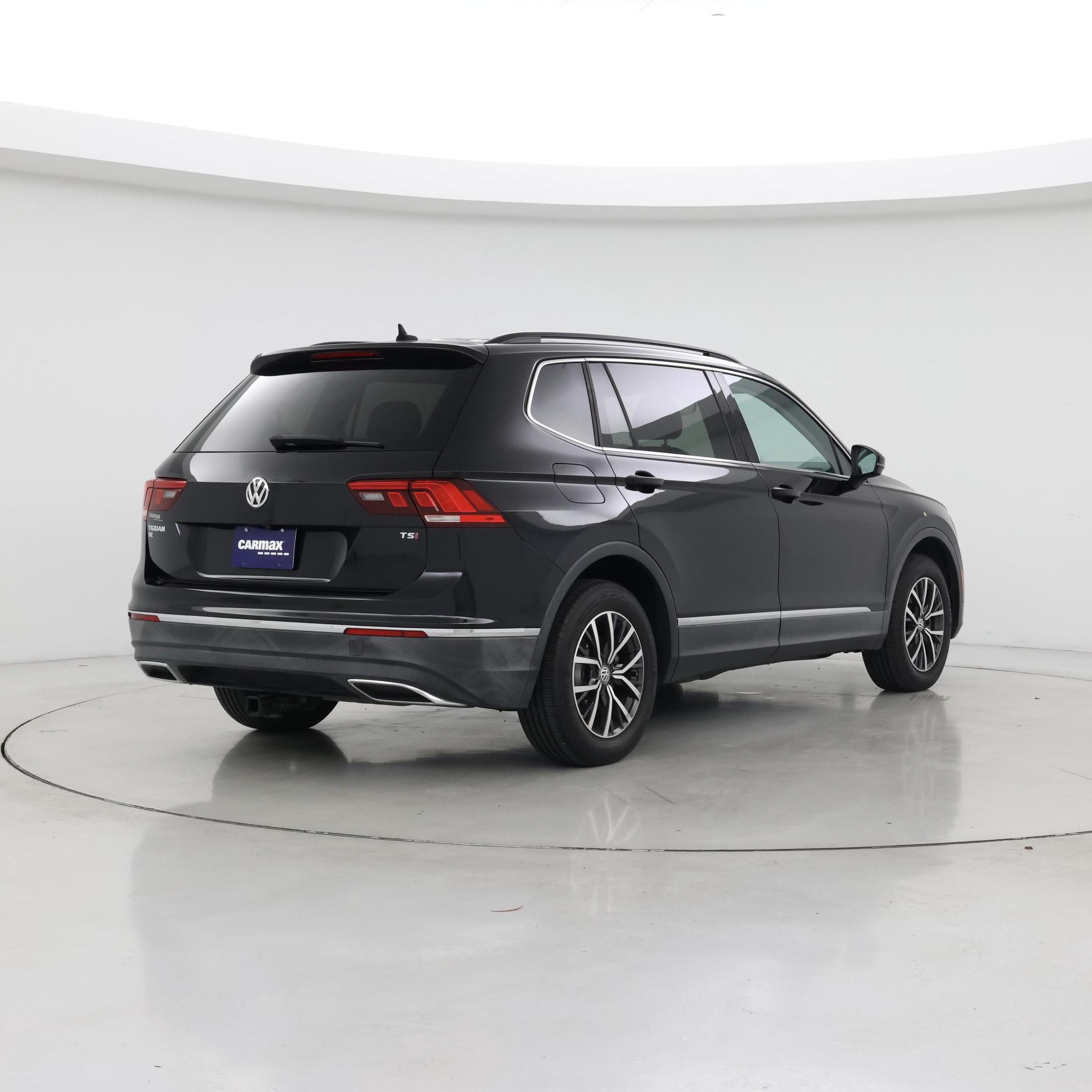 Thumbnail: 2018 Volkswagen Tiguan - 8