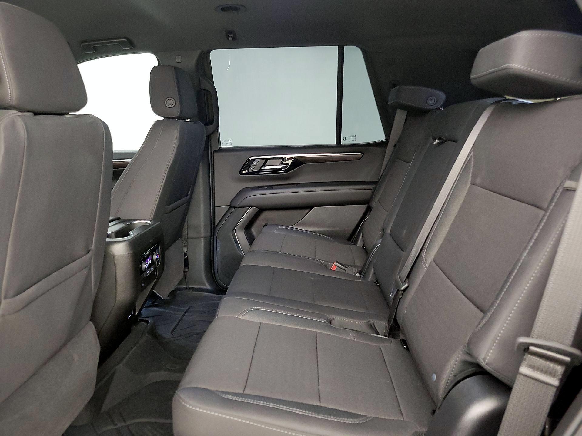 Thumbnail: 2025 Chevrolet Tahoe - 20