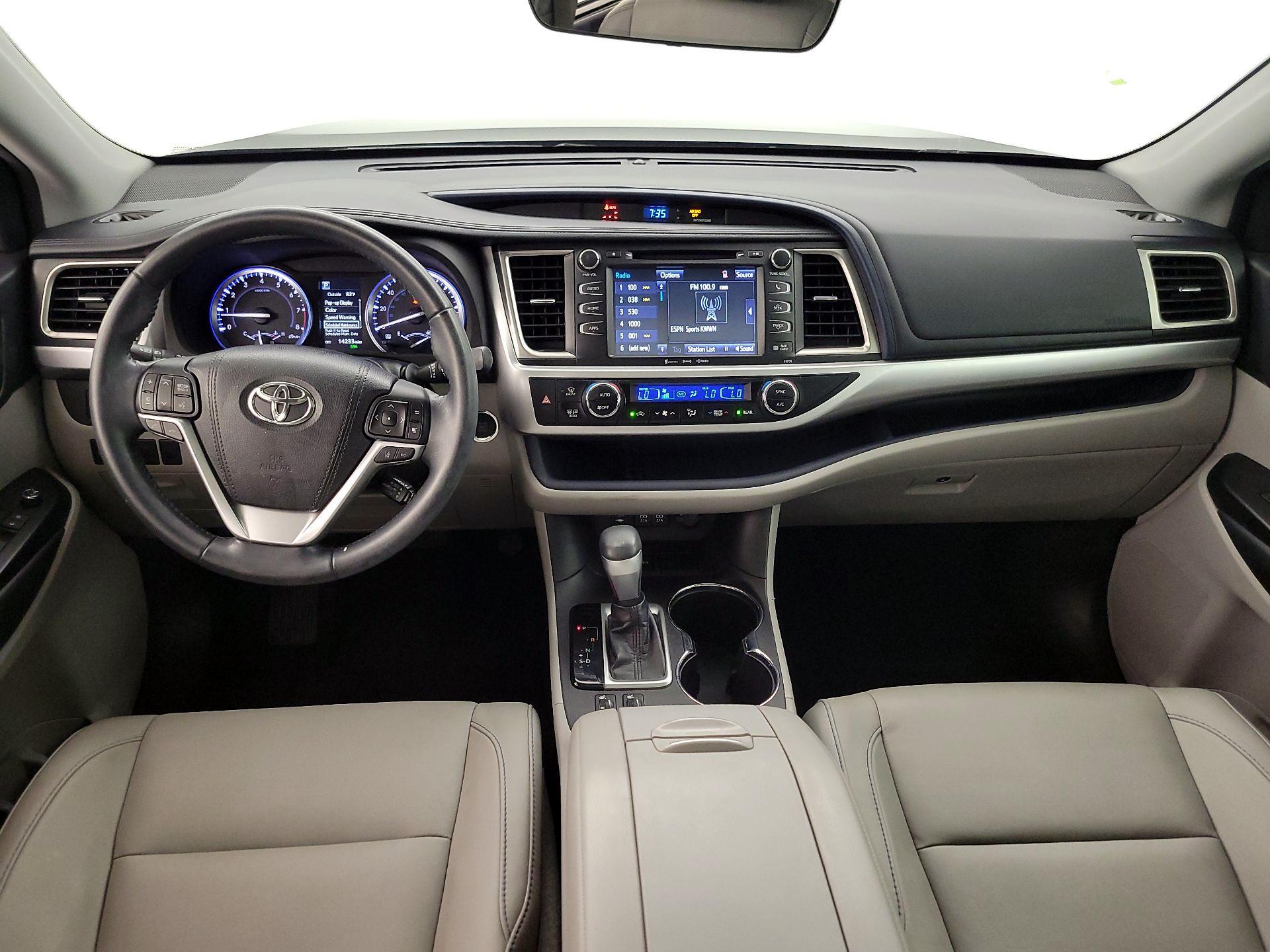 Thumbnail: 2018 Toyota Highlander - 9