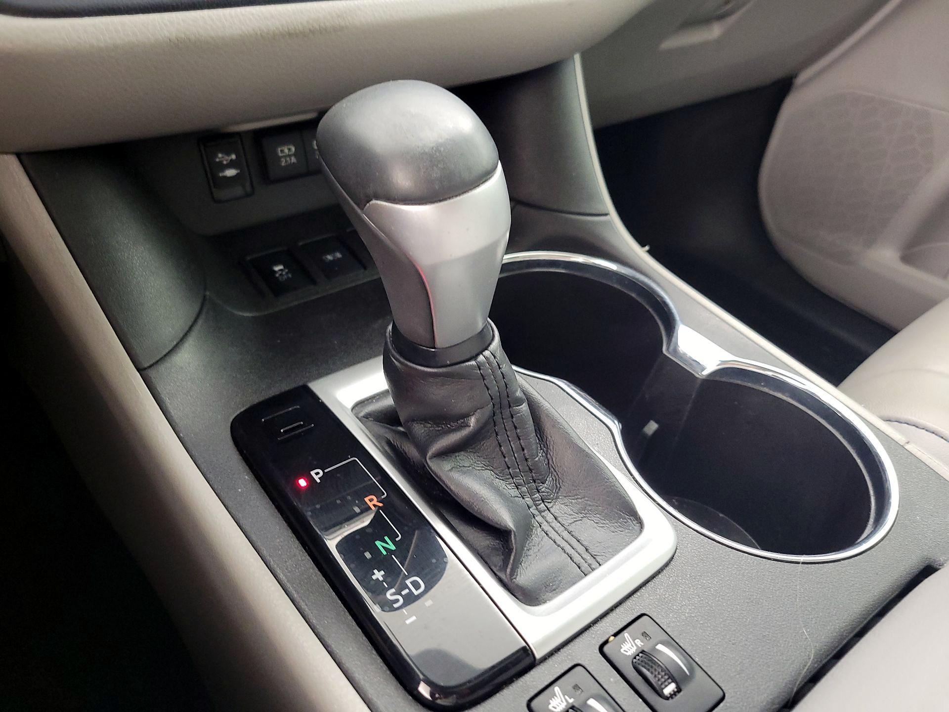 Thumbnail: 2018 Toyota Highlander - 17