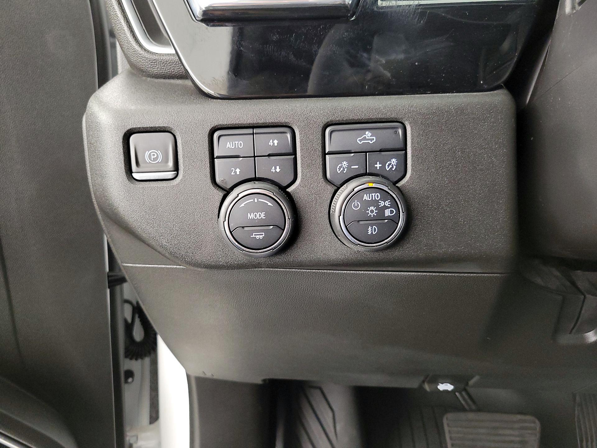 Thumbnail: 2023 Chevrolet Silverado 1500 - 13