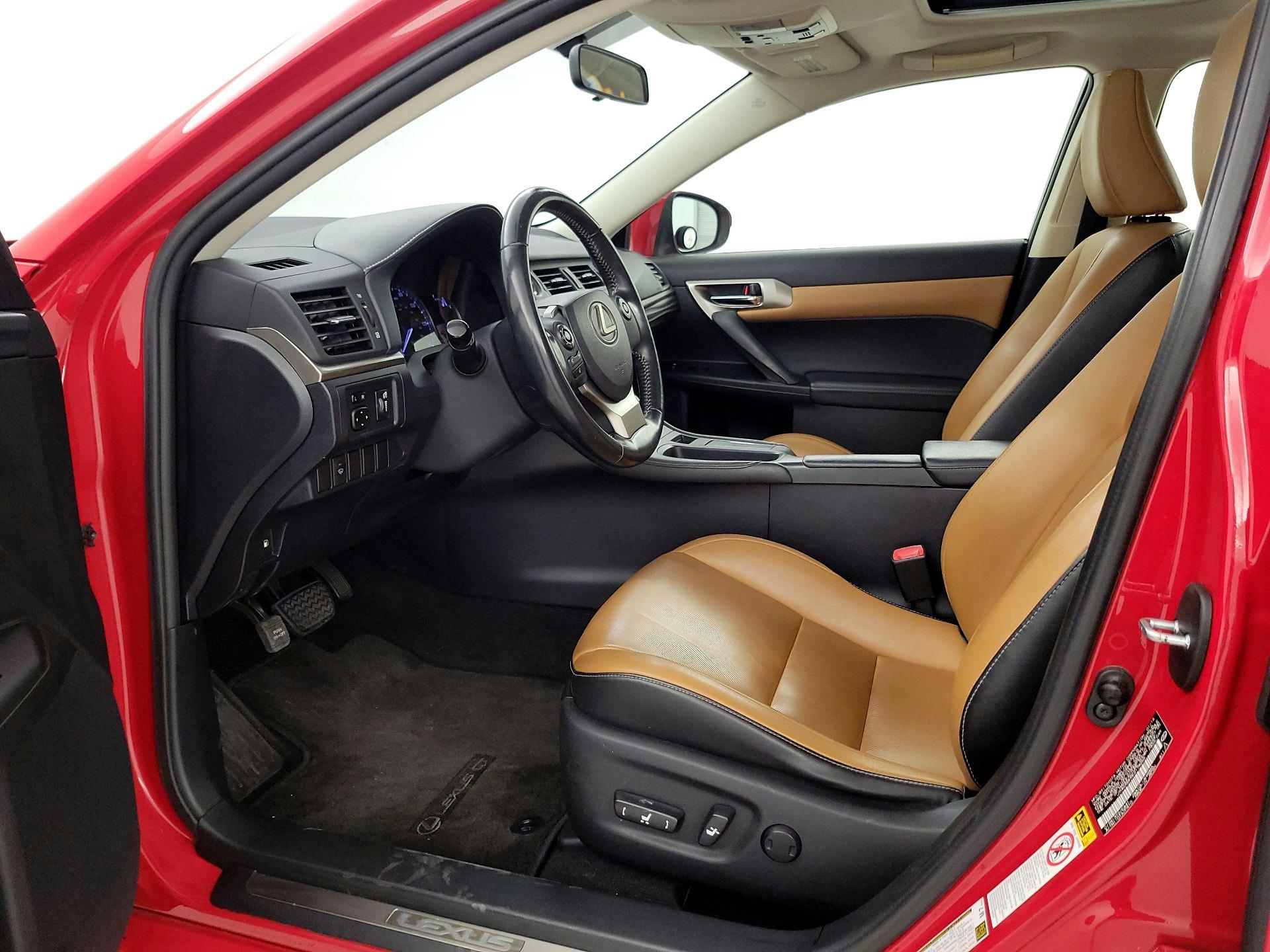 Thumbnail: 2014 Lexus CT - 11
