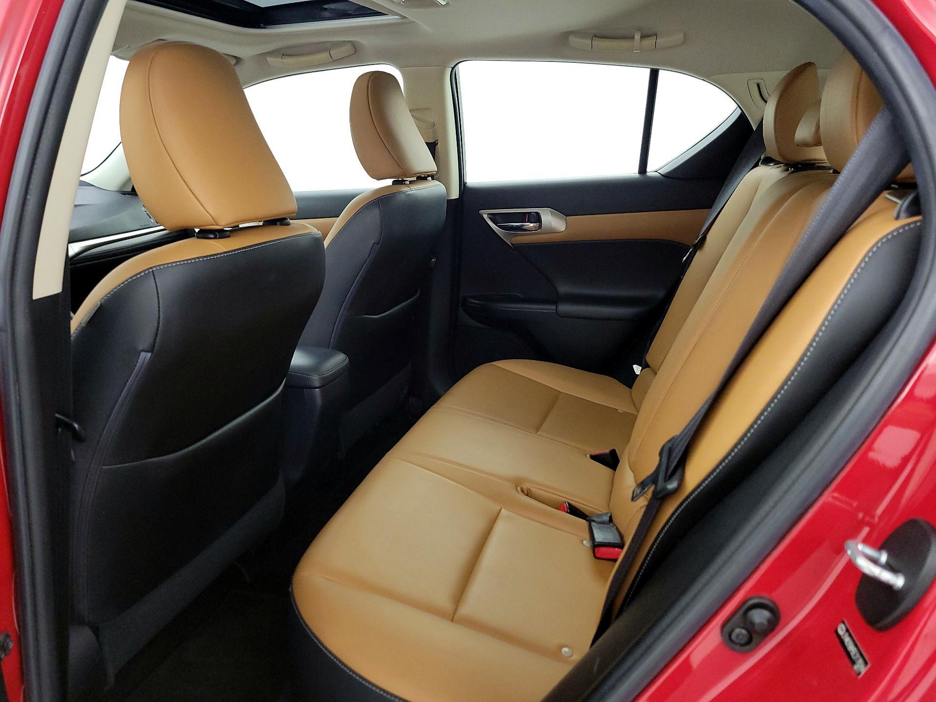 Thumbnail: 2014 Lexus CT - 18
