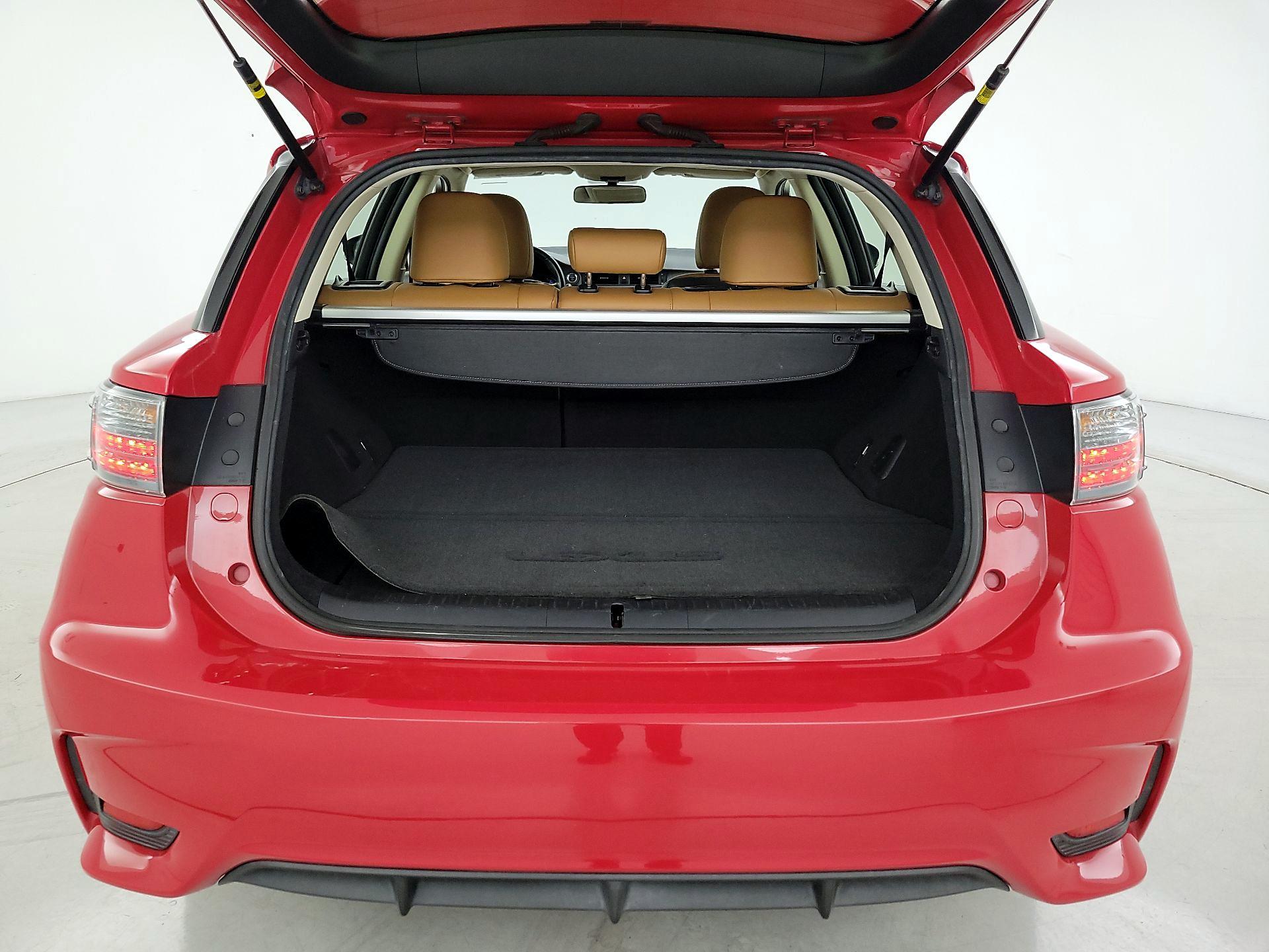Thumbnail: 2014 Lexus CT - 19