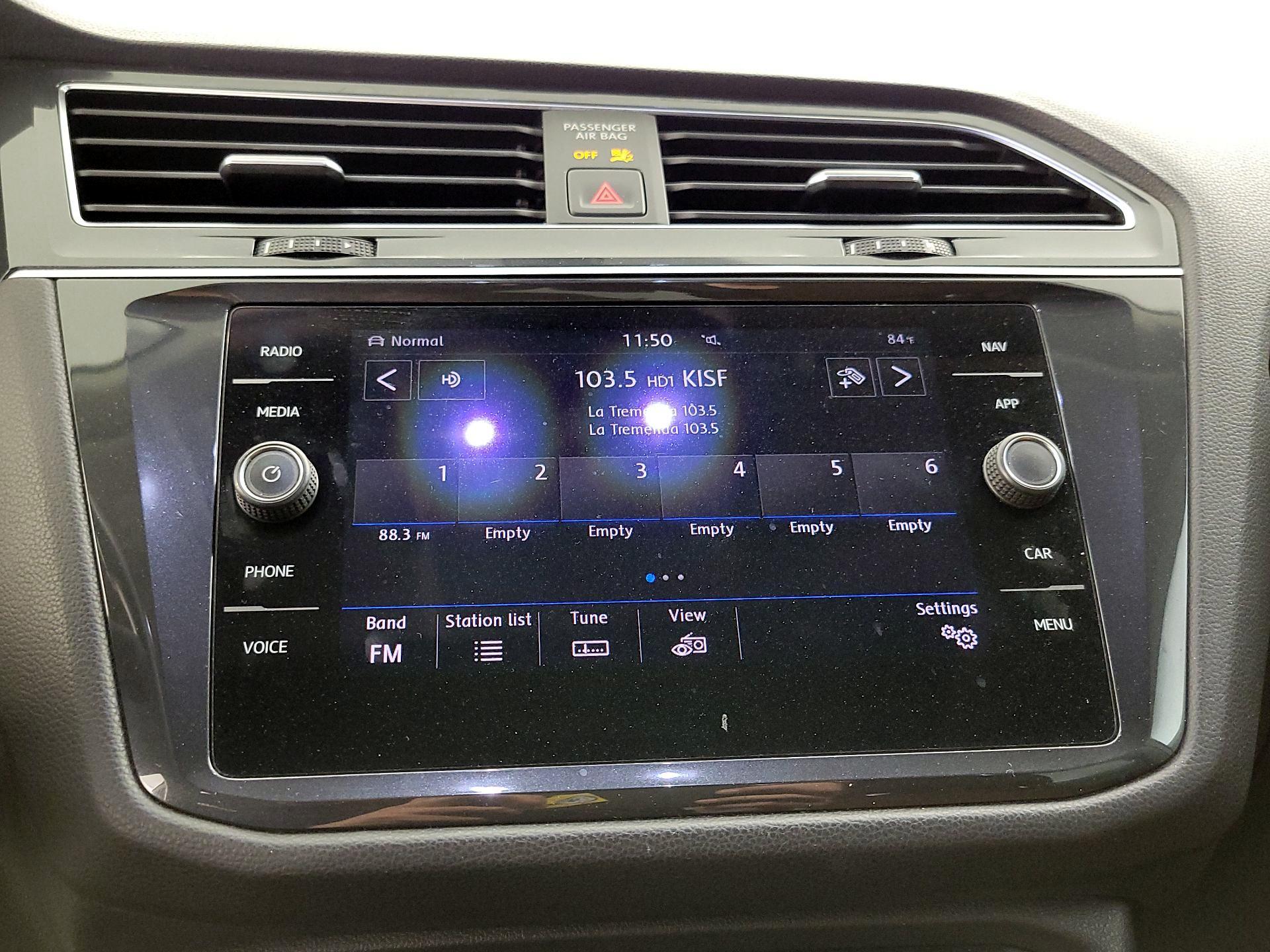 Thumbnail: 2019 Volkswagen Tiguan - 15