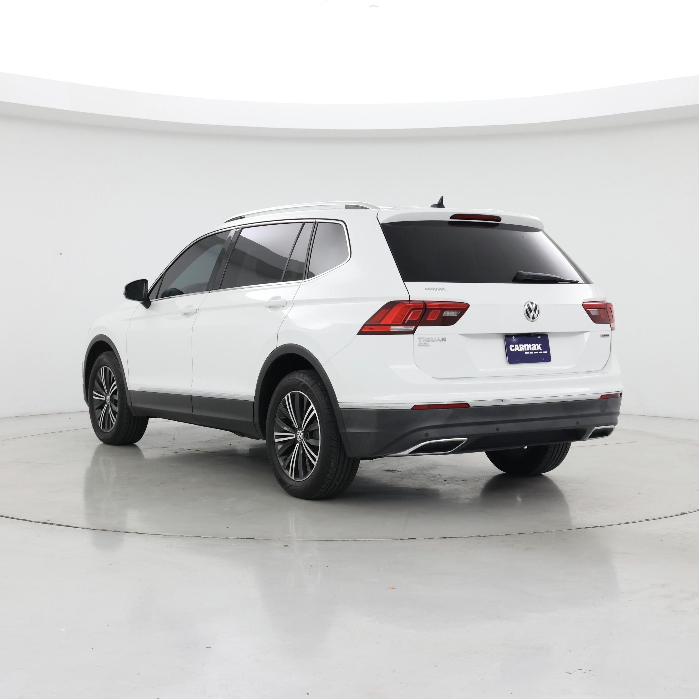 Thumbnail: 2019 Volkswagen Tiguan - 2