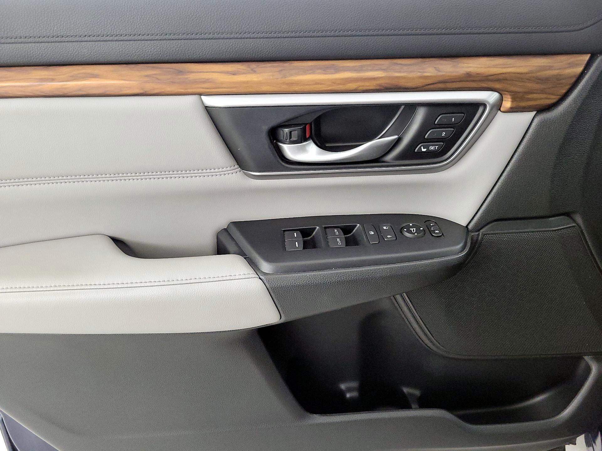 Thumbnail: 2019 Honda CR-V - 12