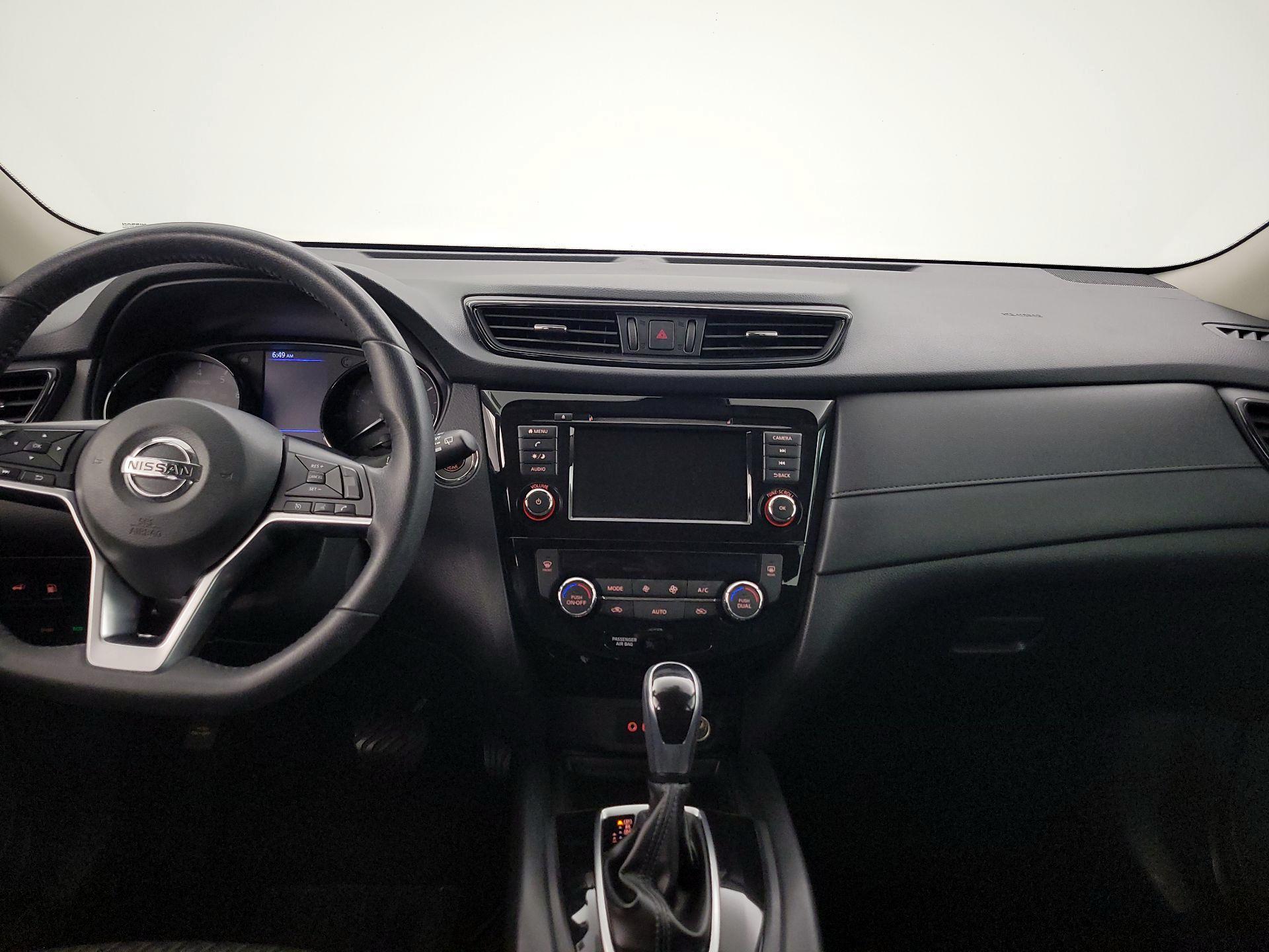 Thumbnail: 2019 Nissan Rogue - 9