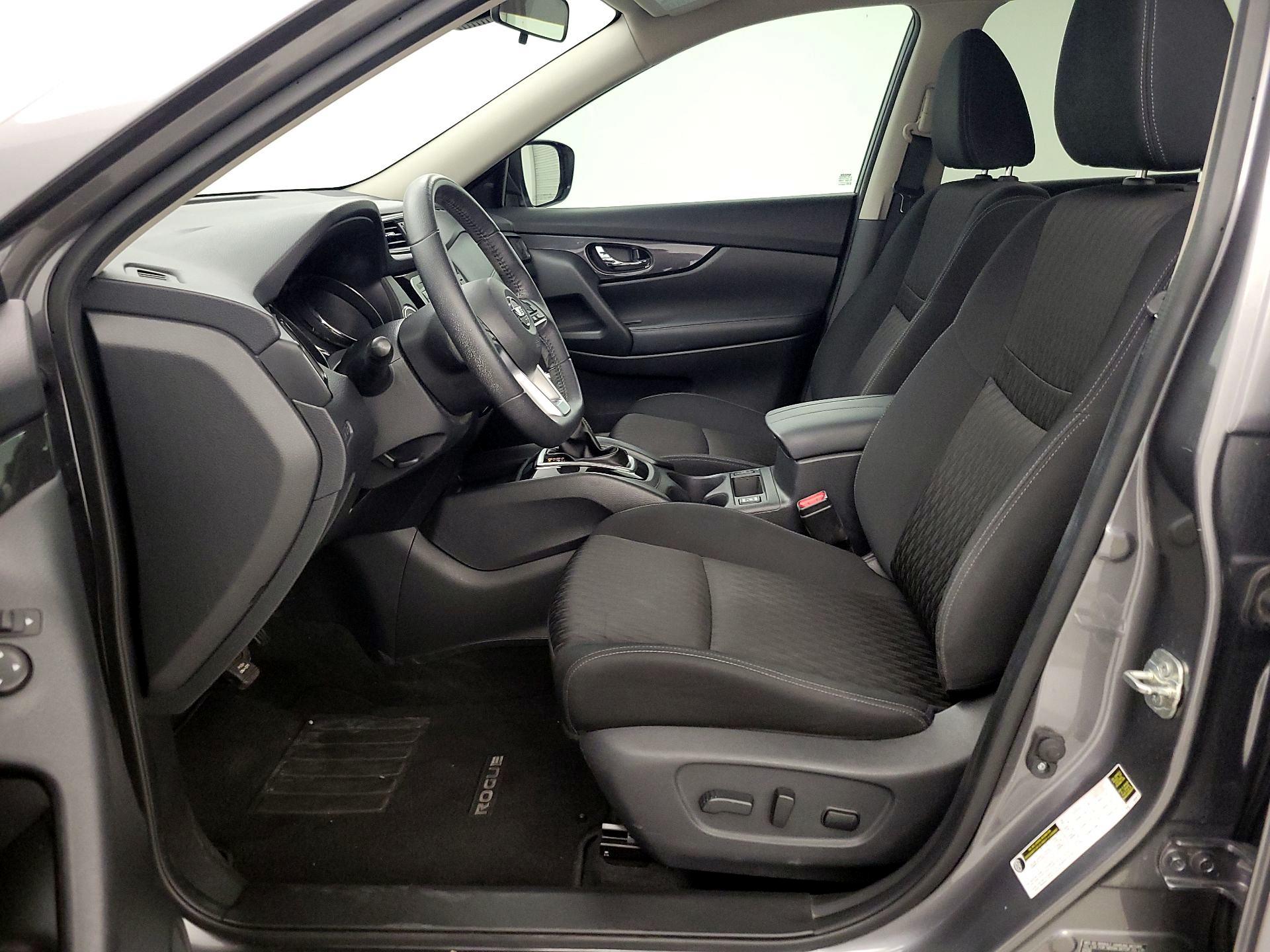 Thumbnail: 2019 Nissan Rogue - 11
